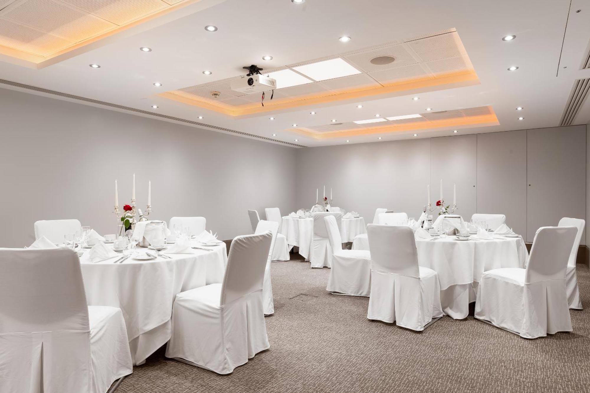 Gem Langham Court 4* London