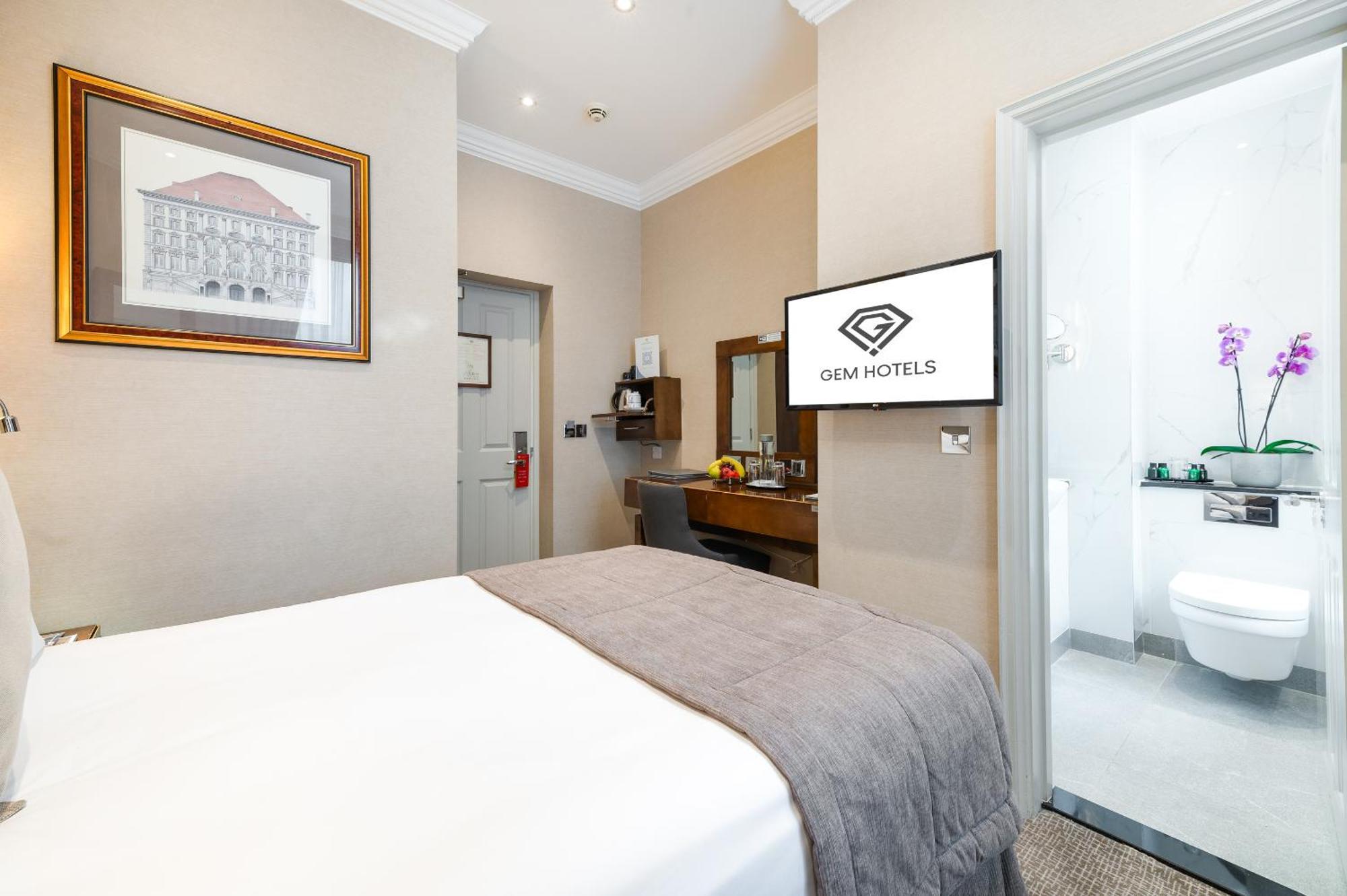 Hotel Gem Langham Court London