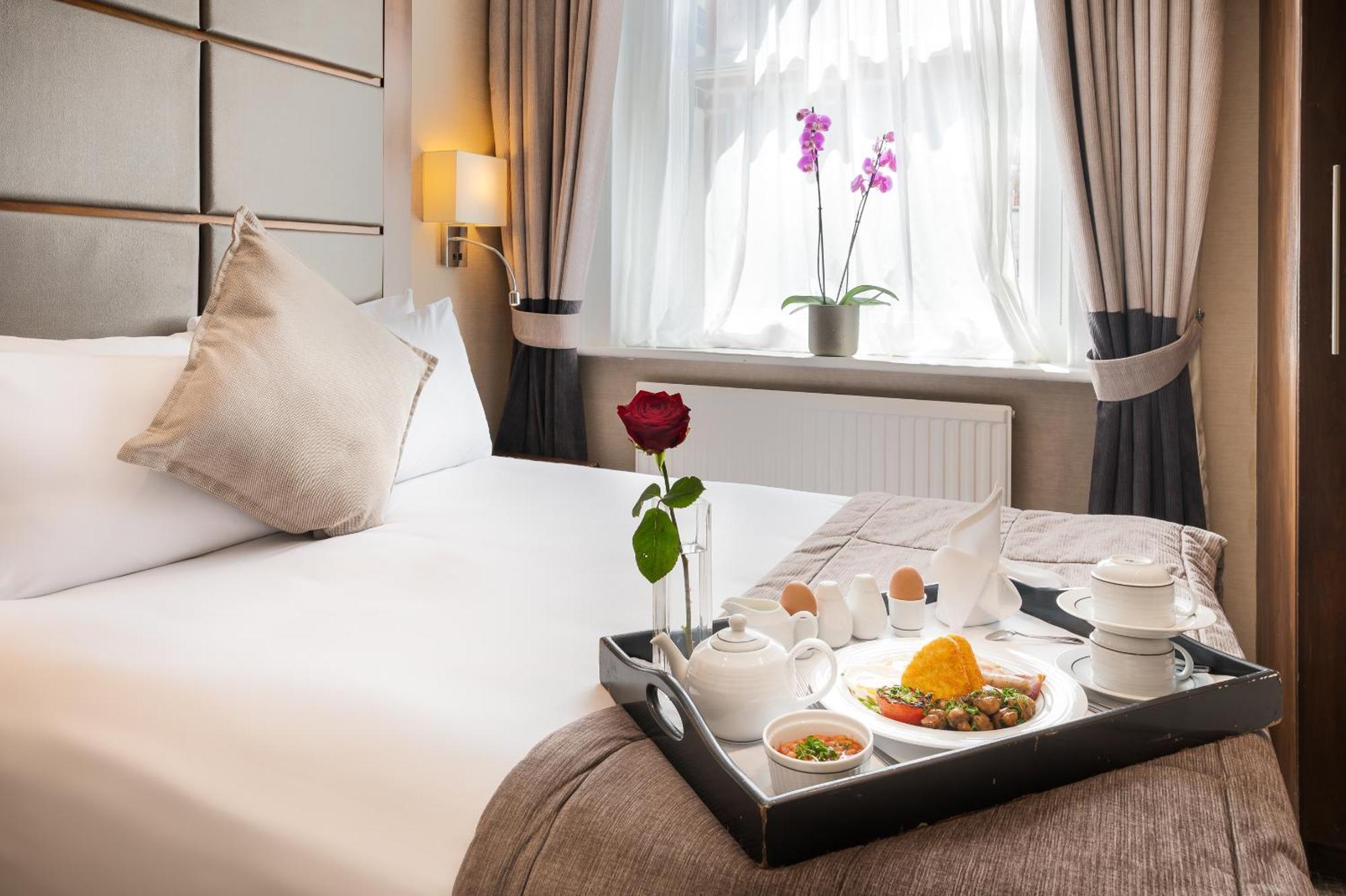 Hotel Gem Langham Court London