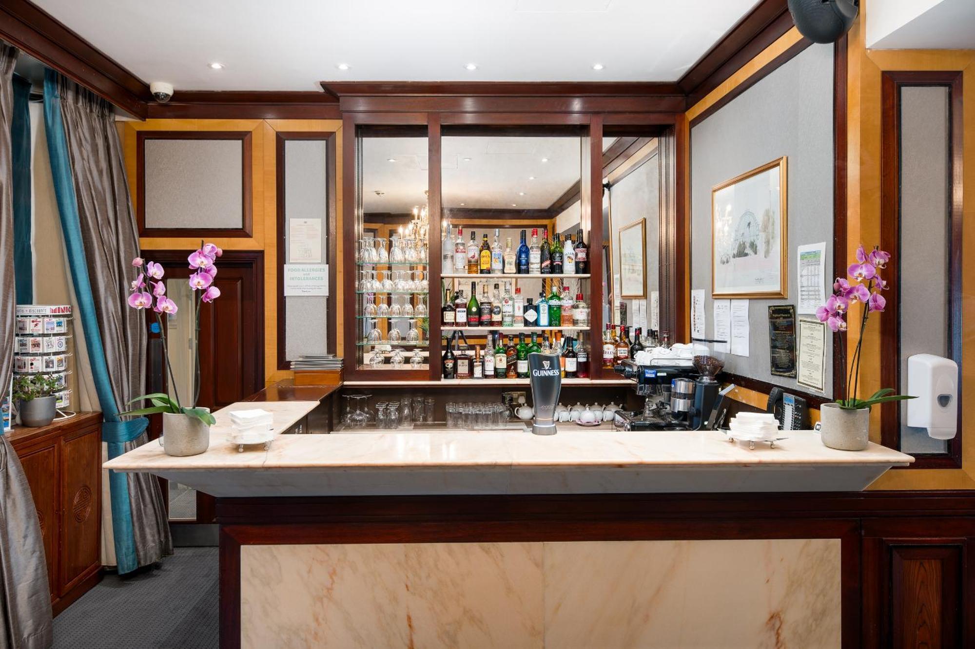 Hotel Gem Langham Court 4*