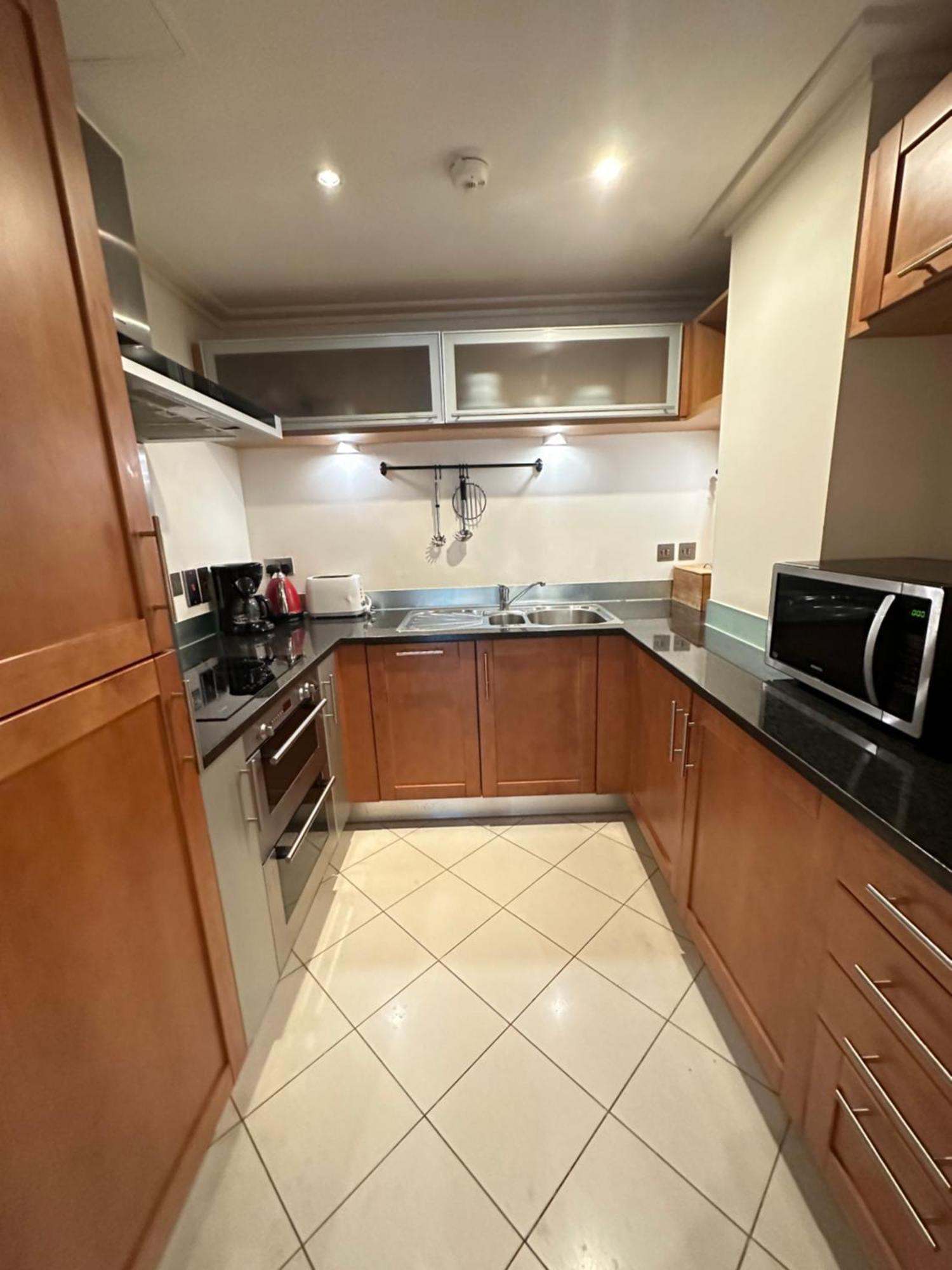 Horizon Canary Wharf Apartments Apartment