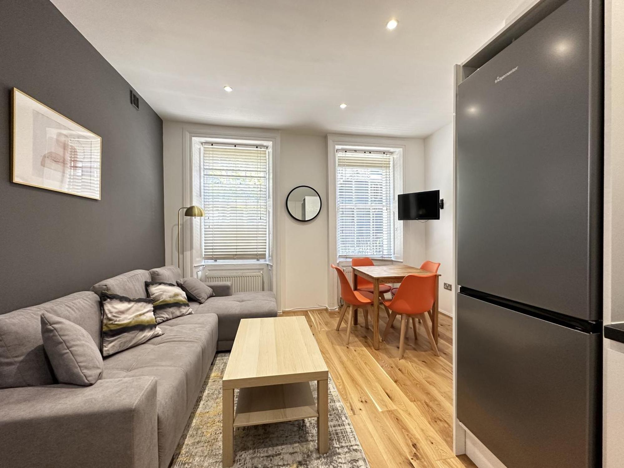 Apartment Maple Street