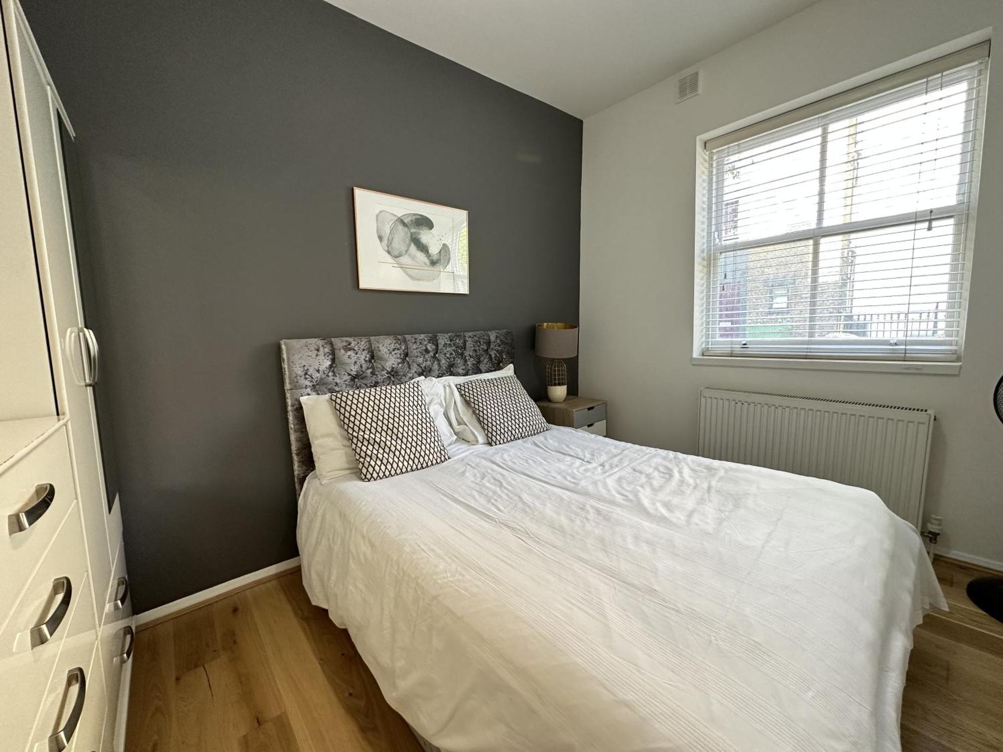 Apartment Maple Street London