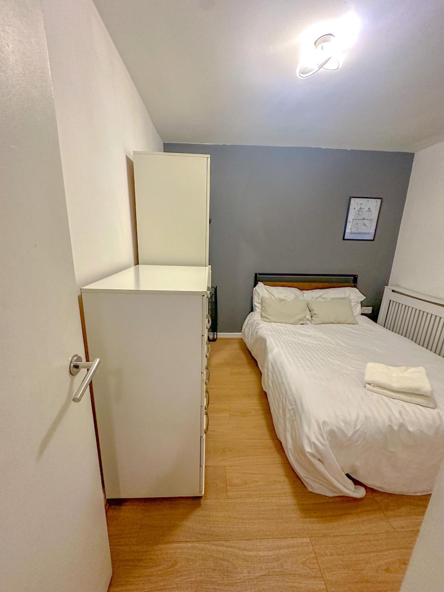 Maple Street Apartment London