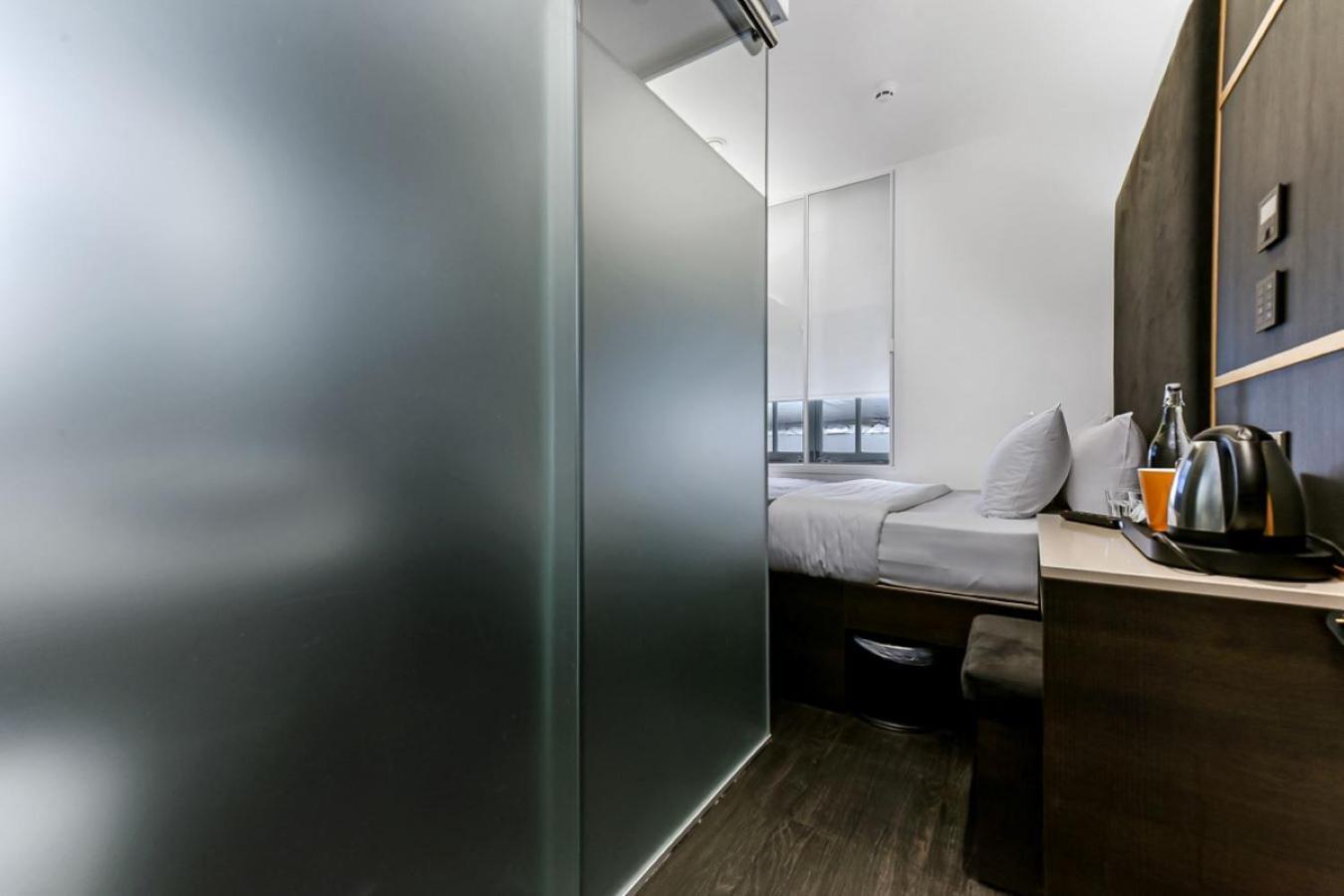 Z Holborn 3* London