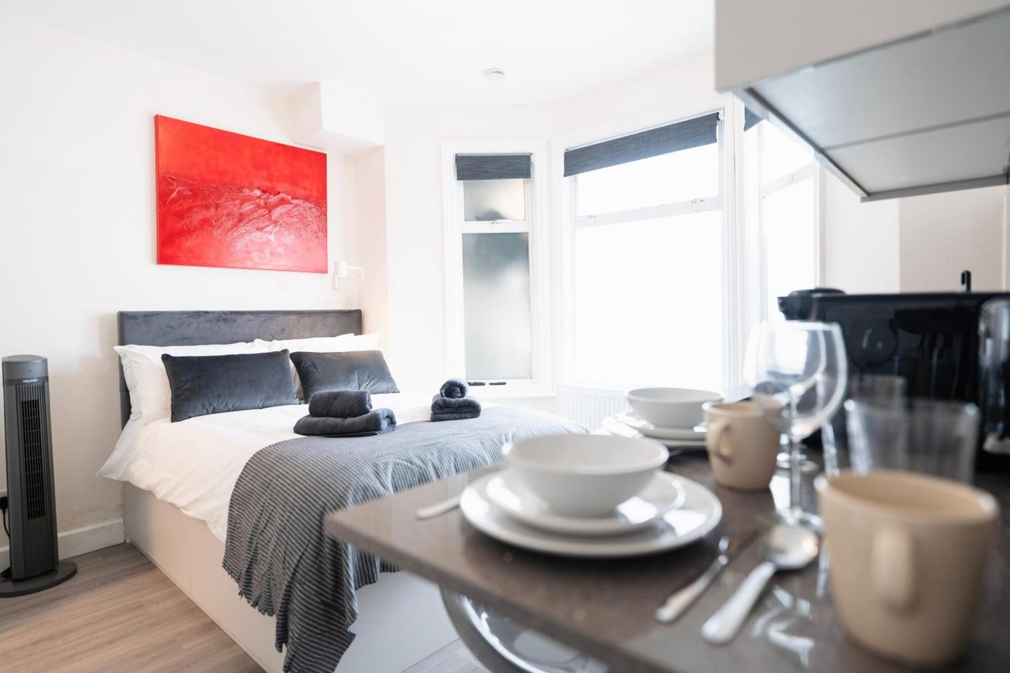 Fulham Luxury Close To Underground Newly Refurbished Hr London