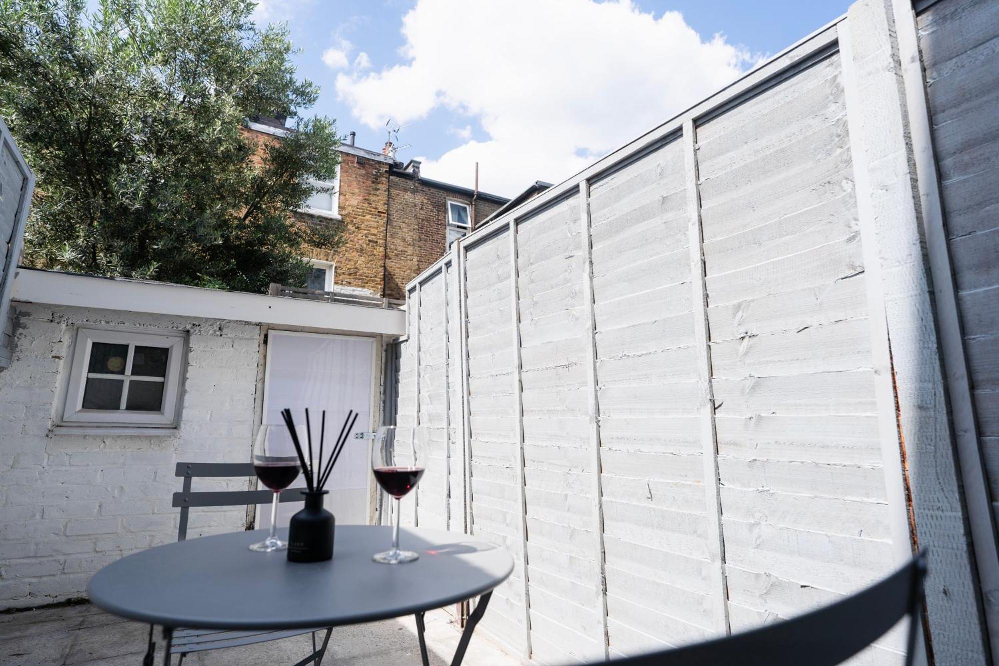 Fulham Luxury Close To Underground Newly Refurbished Hr Lejlighed *