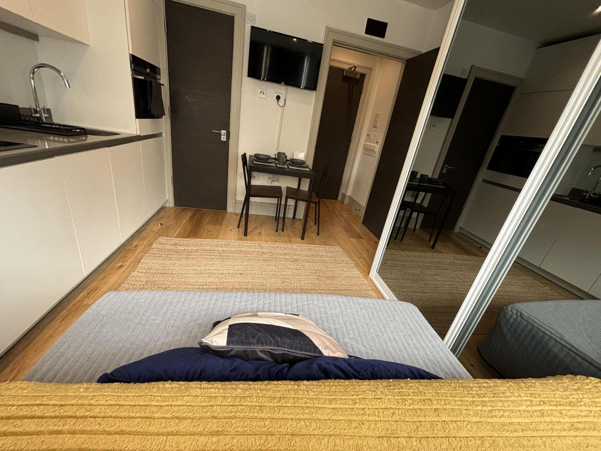 Apartment Inviting - Croydon London