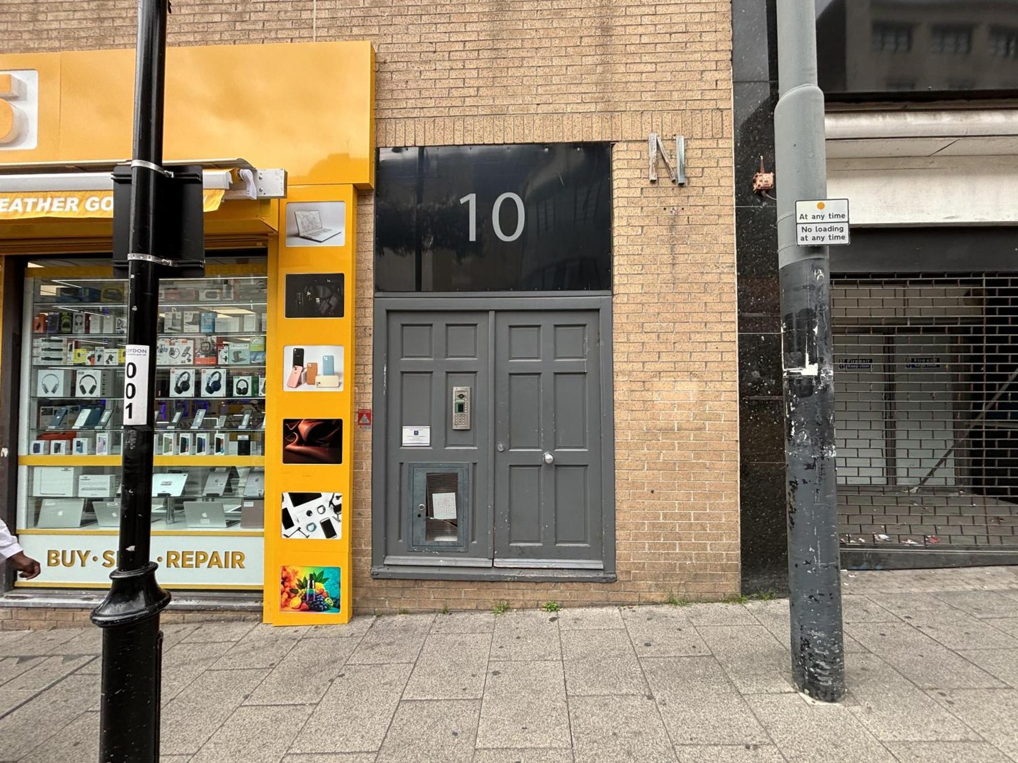 Inviting - Croydon *