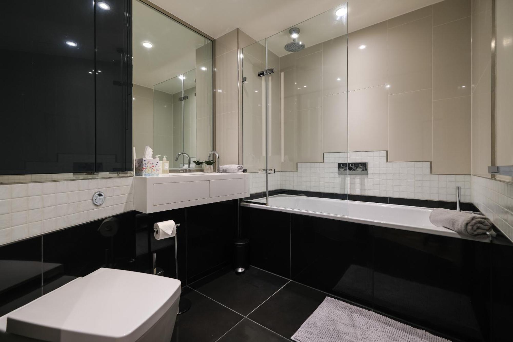 Luxury Old Street Apartment *
