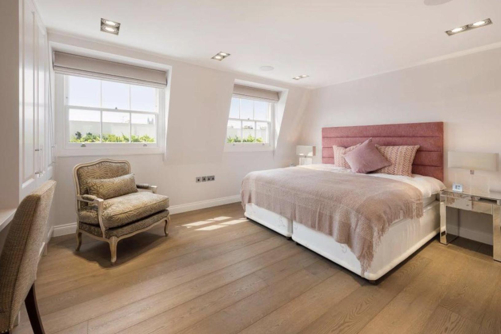 Villa Luxury 4 Bedrooms 5 Baths 2 Receptions Family House With Garden Chelsea *