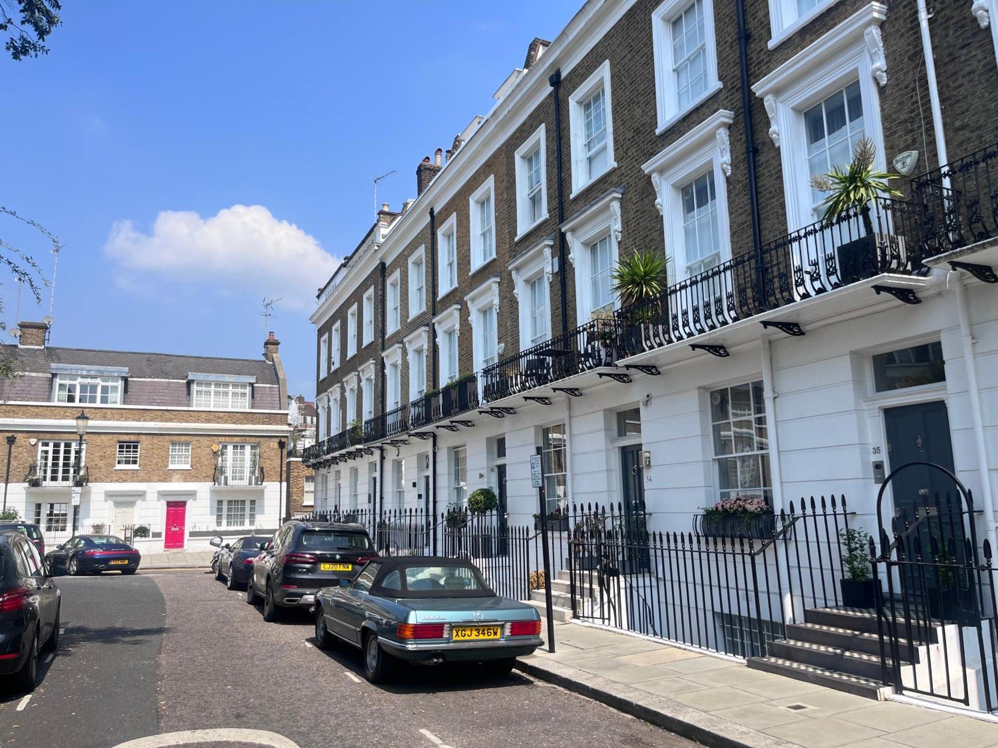 Luxury 4 Bedrooms 5 Baths 2 Receptions Family House With Garden Chelsea * London