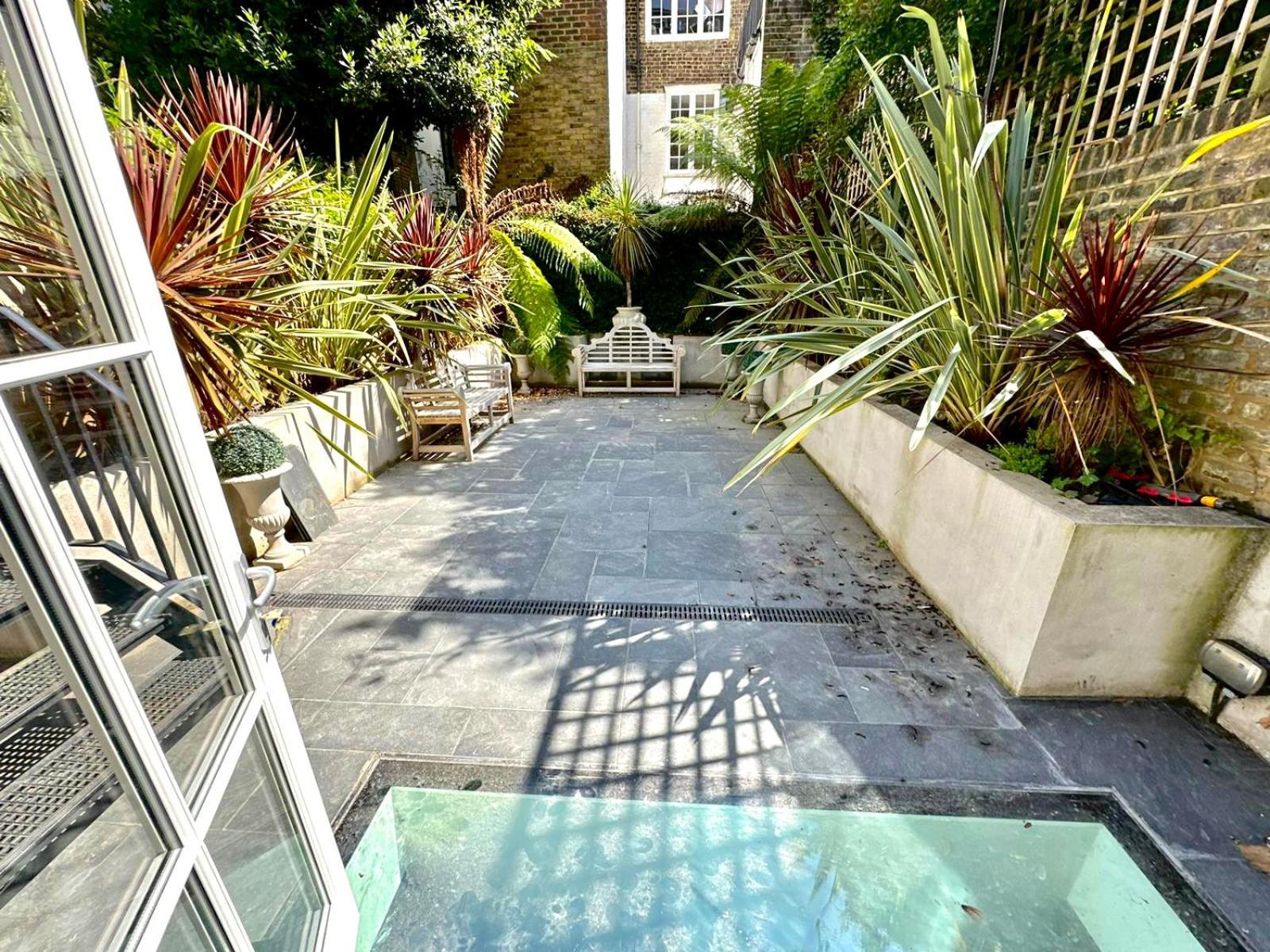Villa Luxury 4 Bedrooms 5 Baths 2 Receptions Family House With Garden Chelsea *