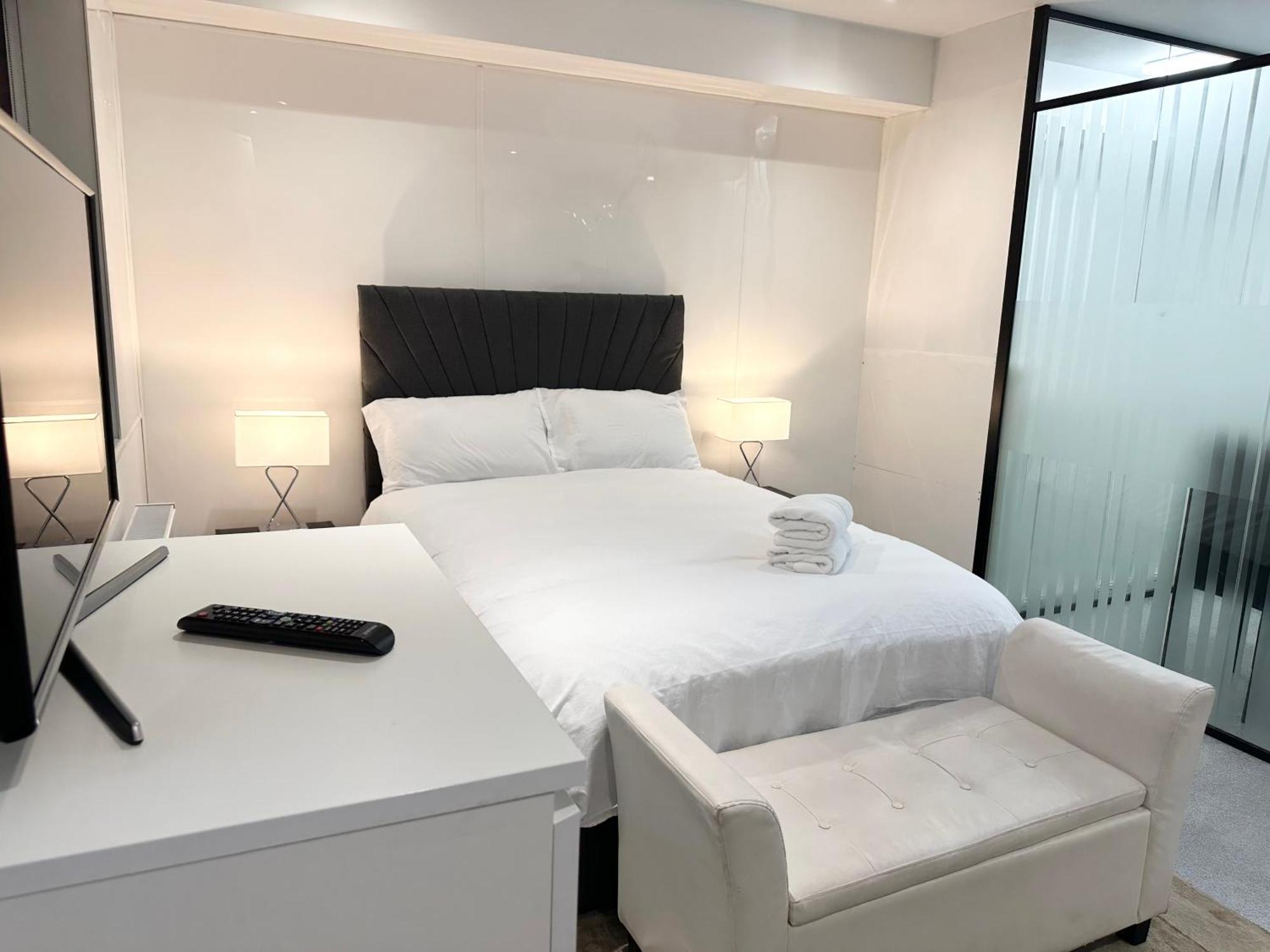 Apartment Westferry Two *