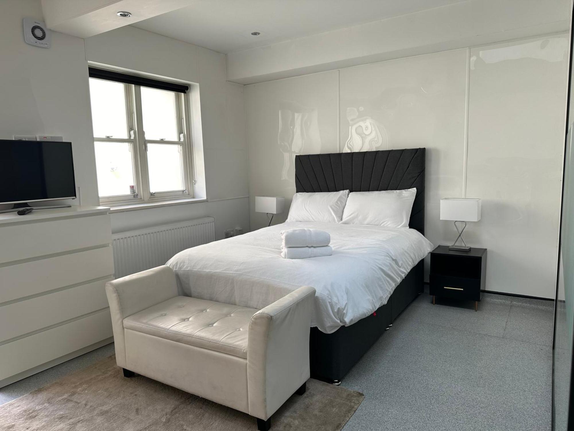 Apartment Westferry Two *