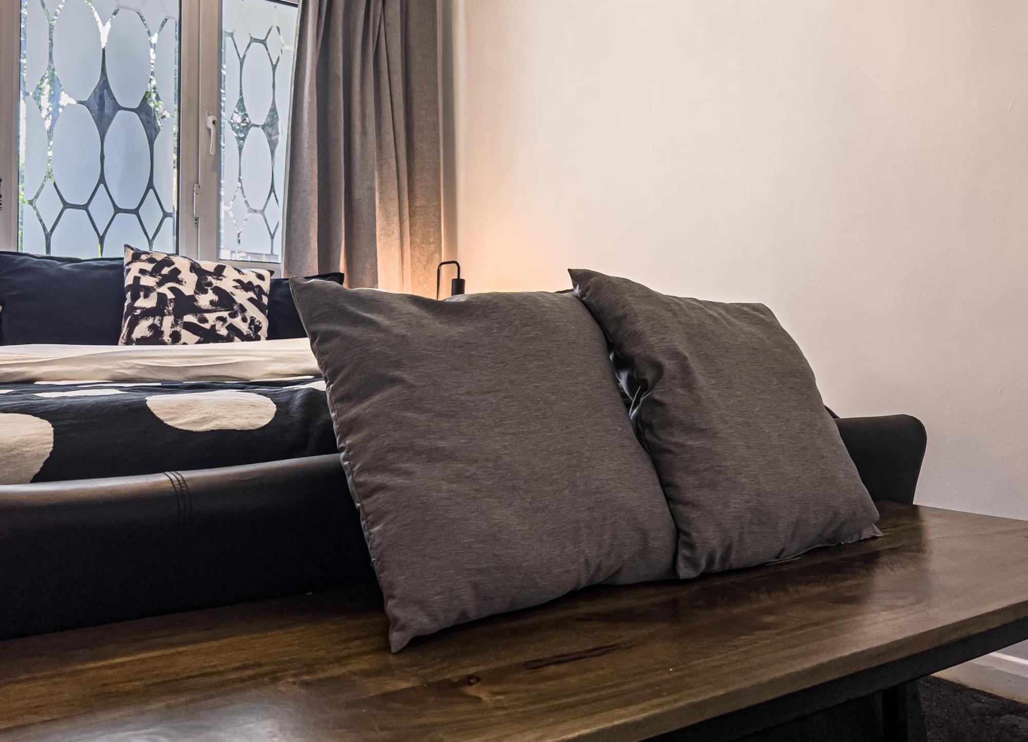 Stylish Bridge Hideaway Lejlighed London