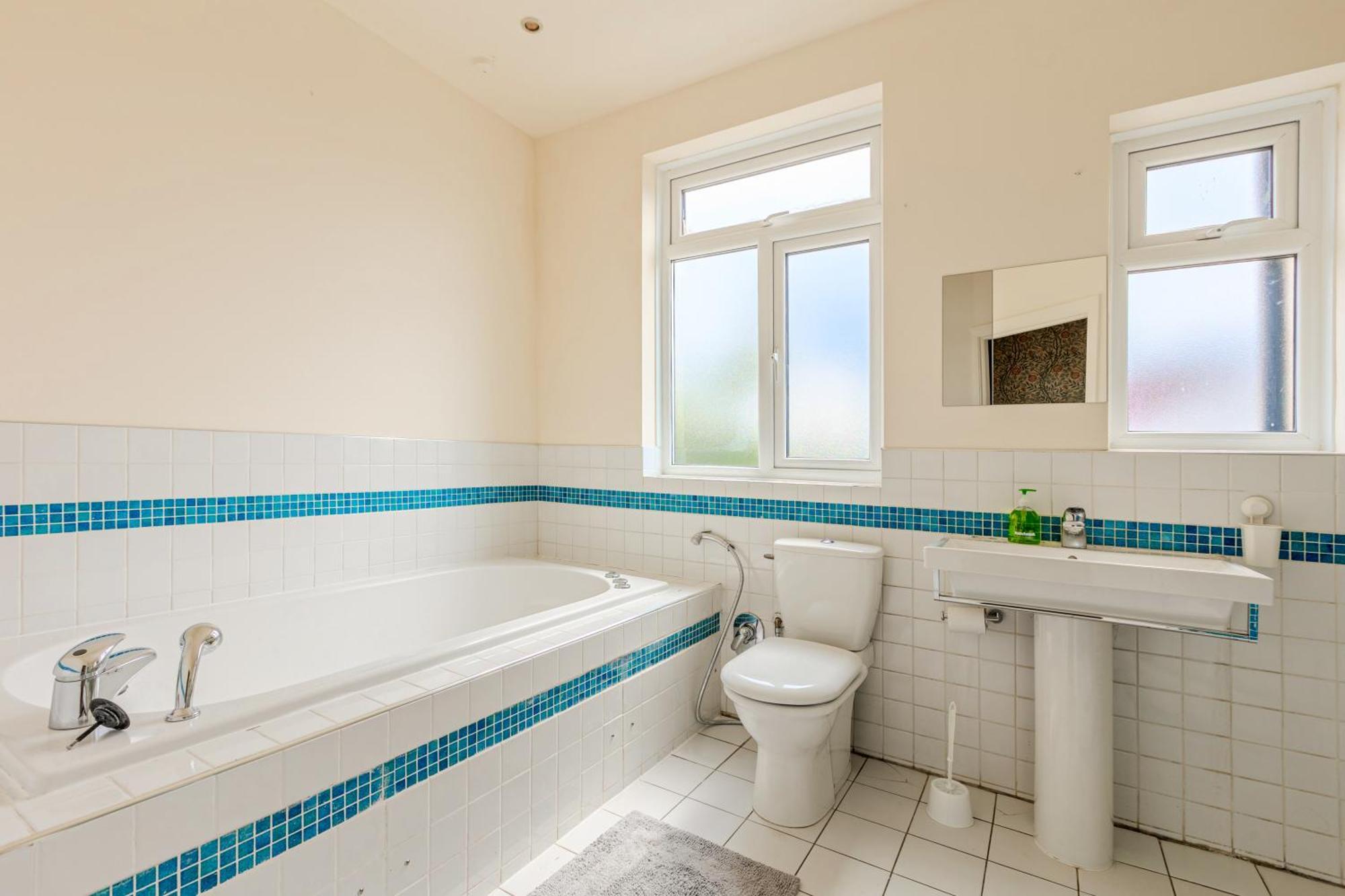 Apartment Immense 3br House, Garden Near Tooting Cmns, South *