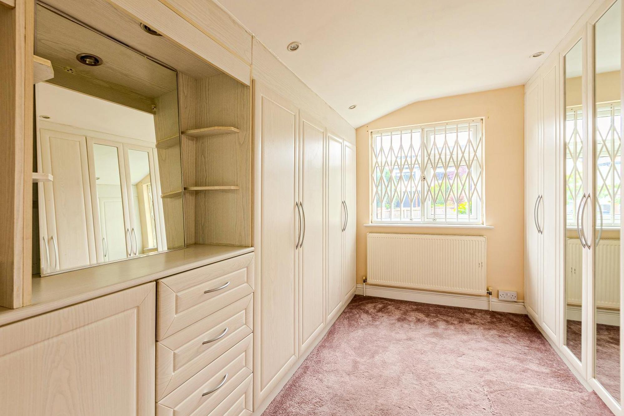 Apartment Immense 3br House, Garden Near Tooting Cmns, South