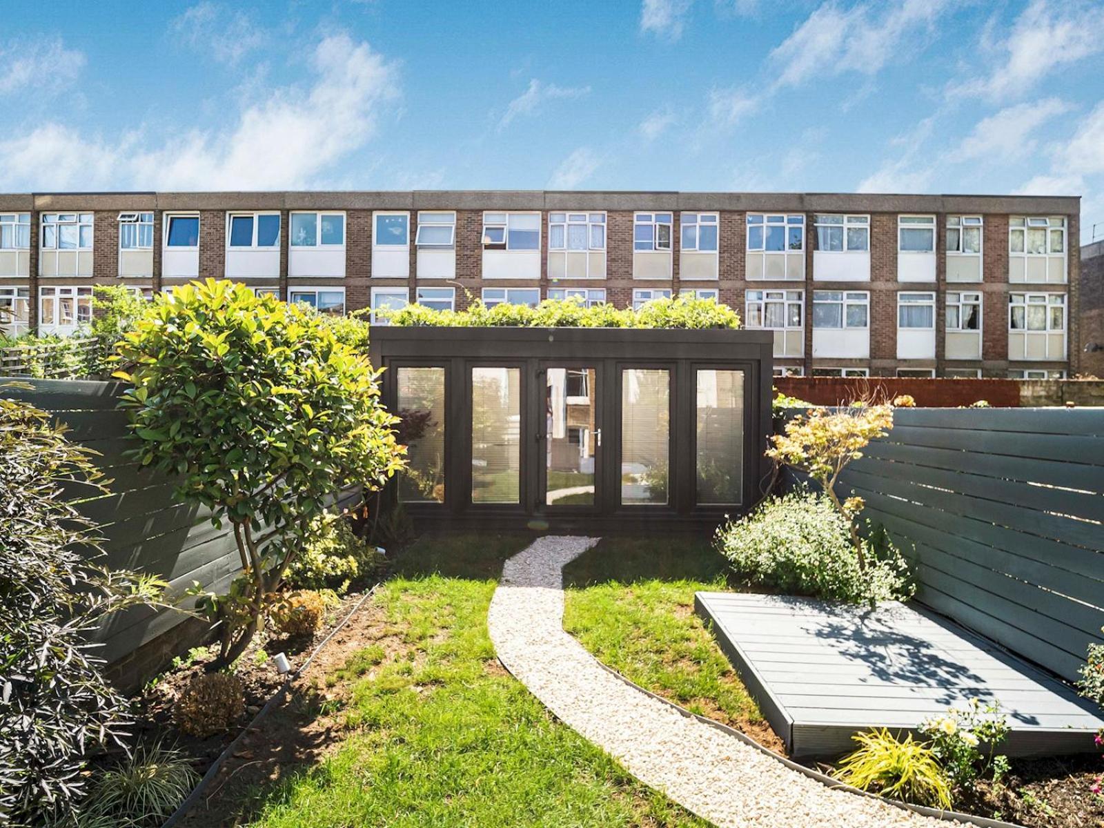 Holiday home Stylish Maisonette Pass The Keys *