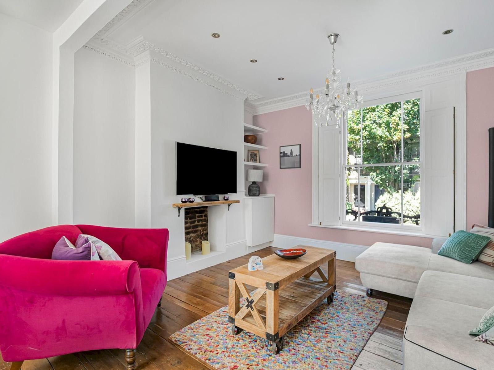 Holiday home Stylish Maisonette Pass The Keys *