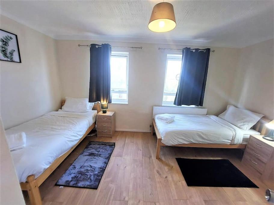Zone 2, Spacious 3 Bedroom House *