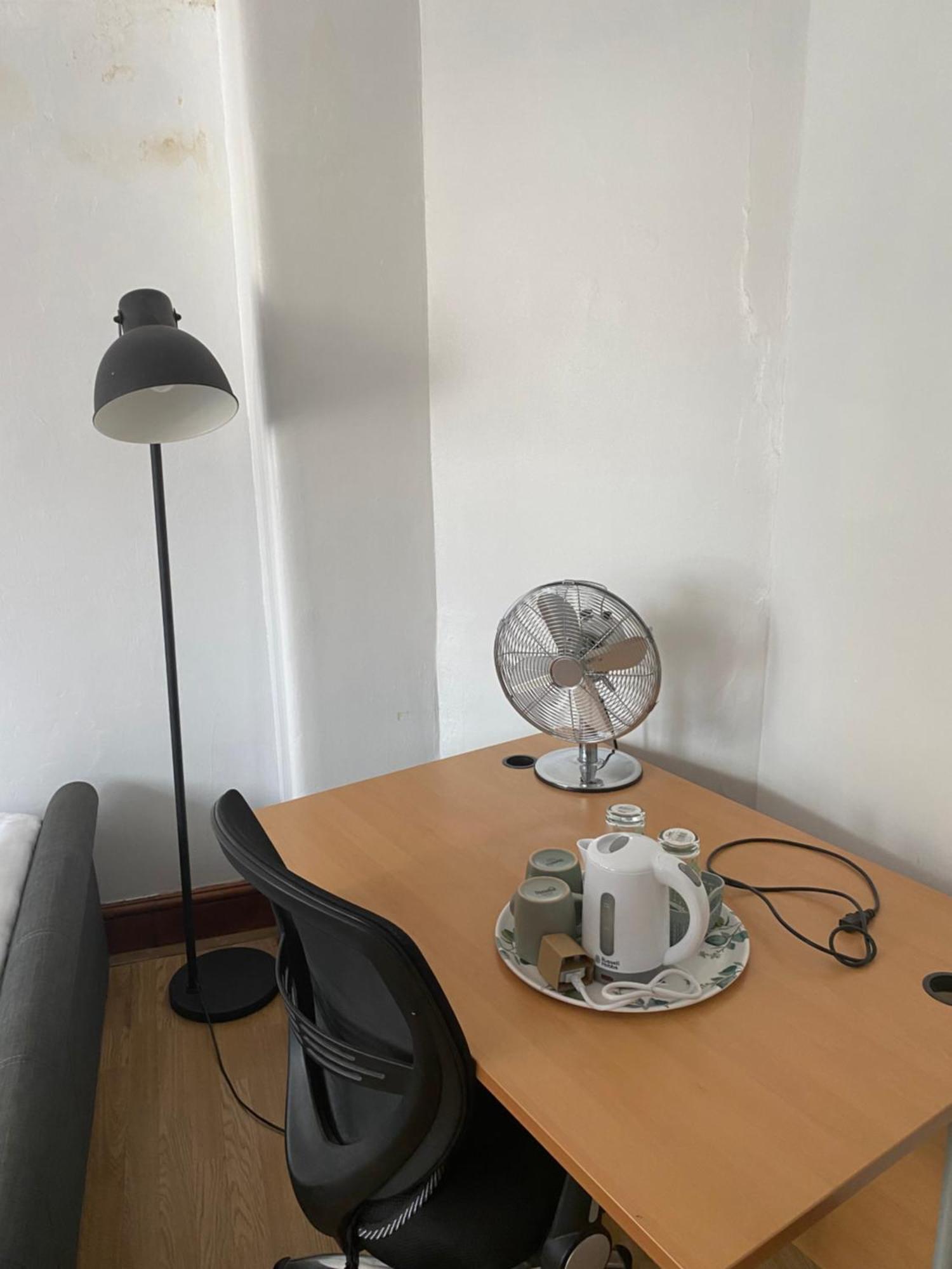 35 Holborn Road E13 8ph