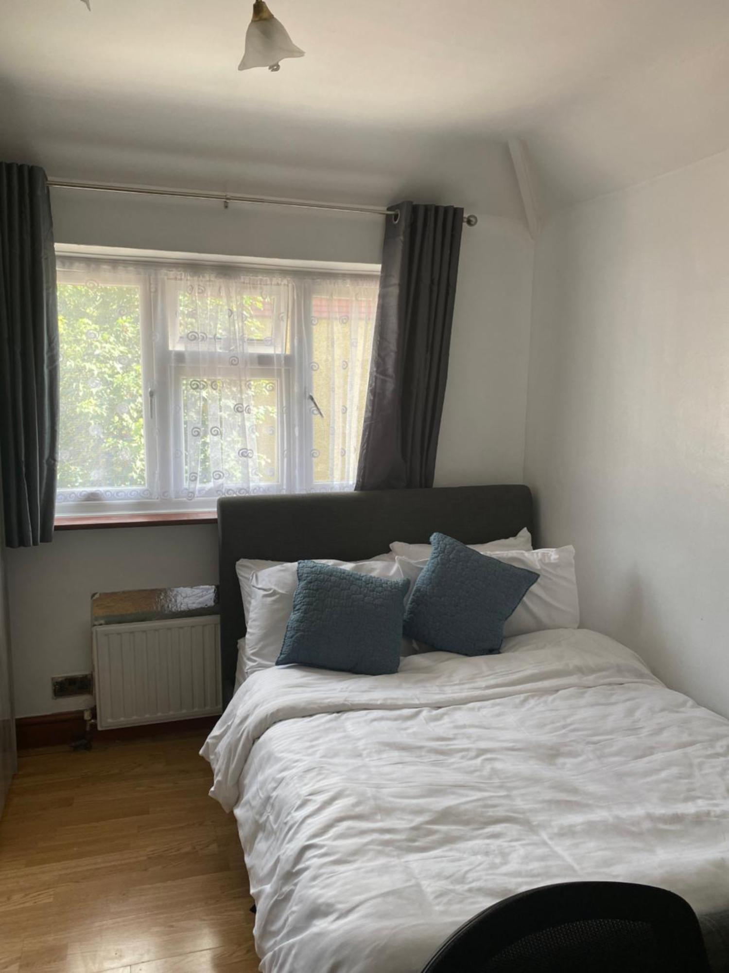 Homestay 35 Holborn Road E13 8ph