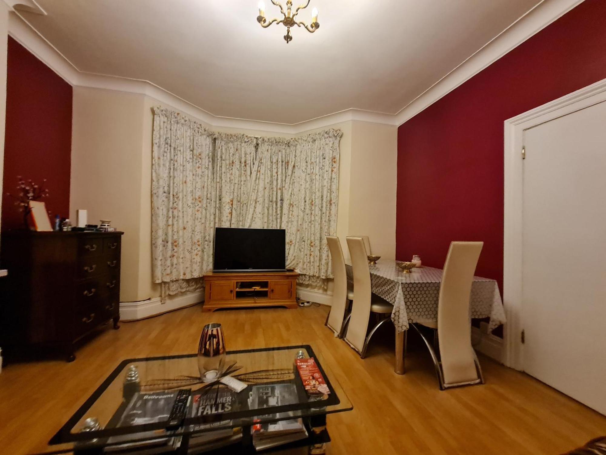 House-sleeps4-parking-garden Holiday home *