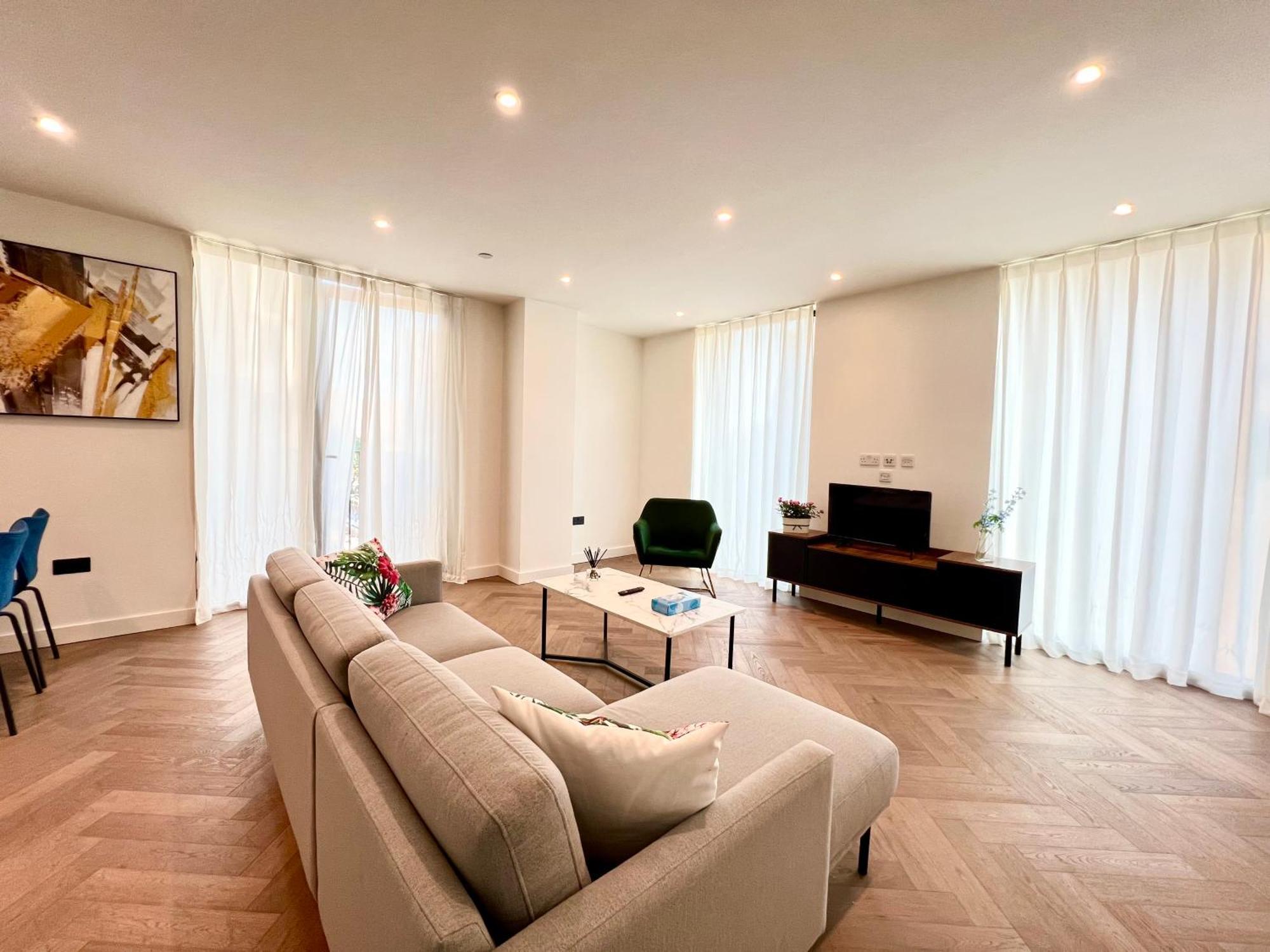 Tower Bridge Luxury Apartment