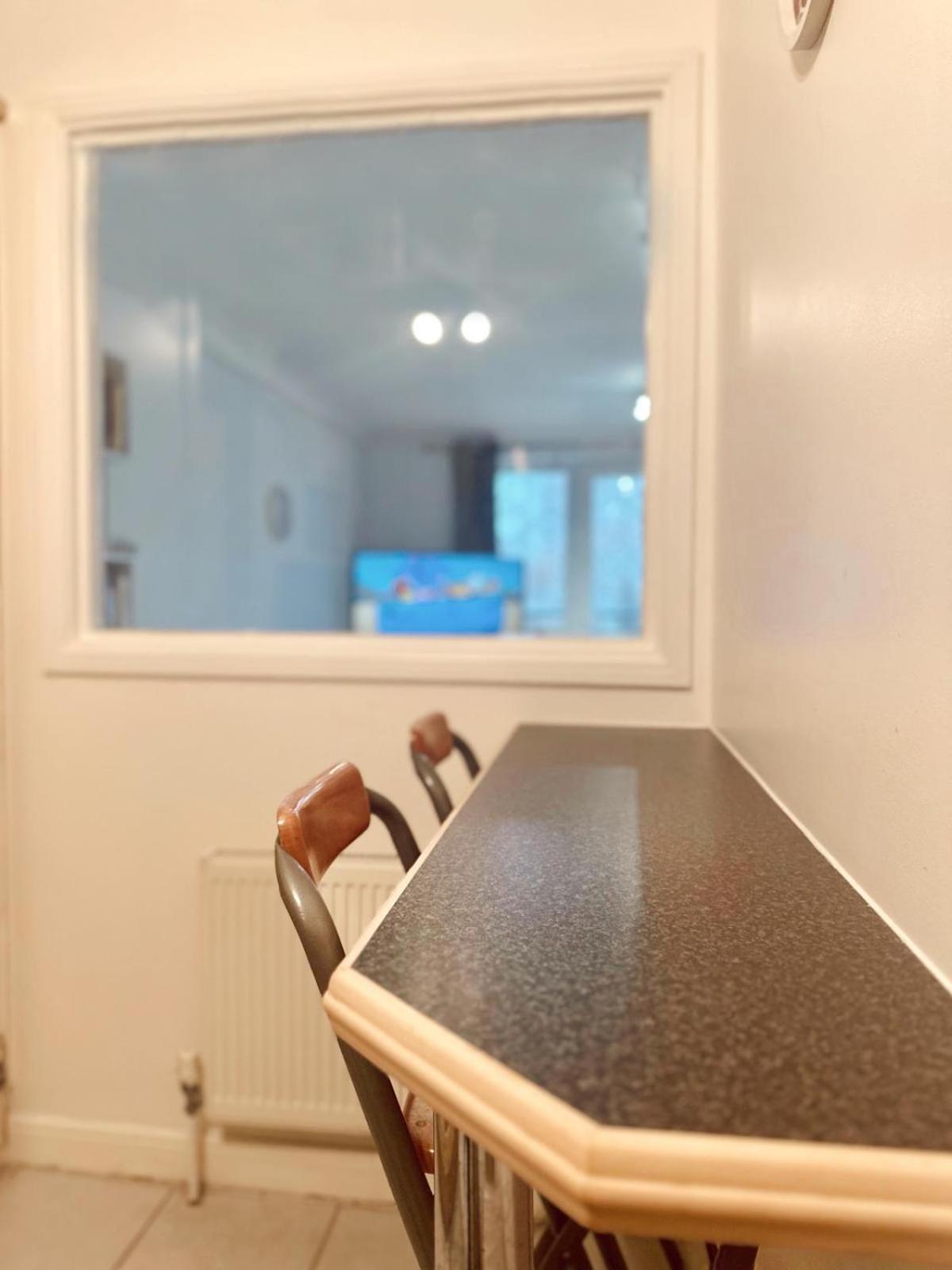 Cosy King Size In Tower Bridge * London