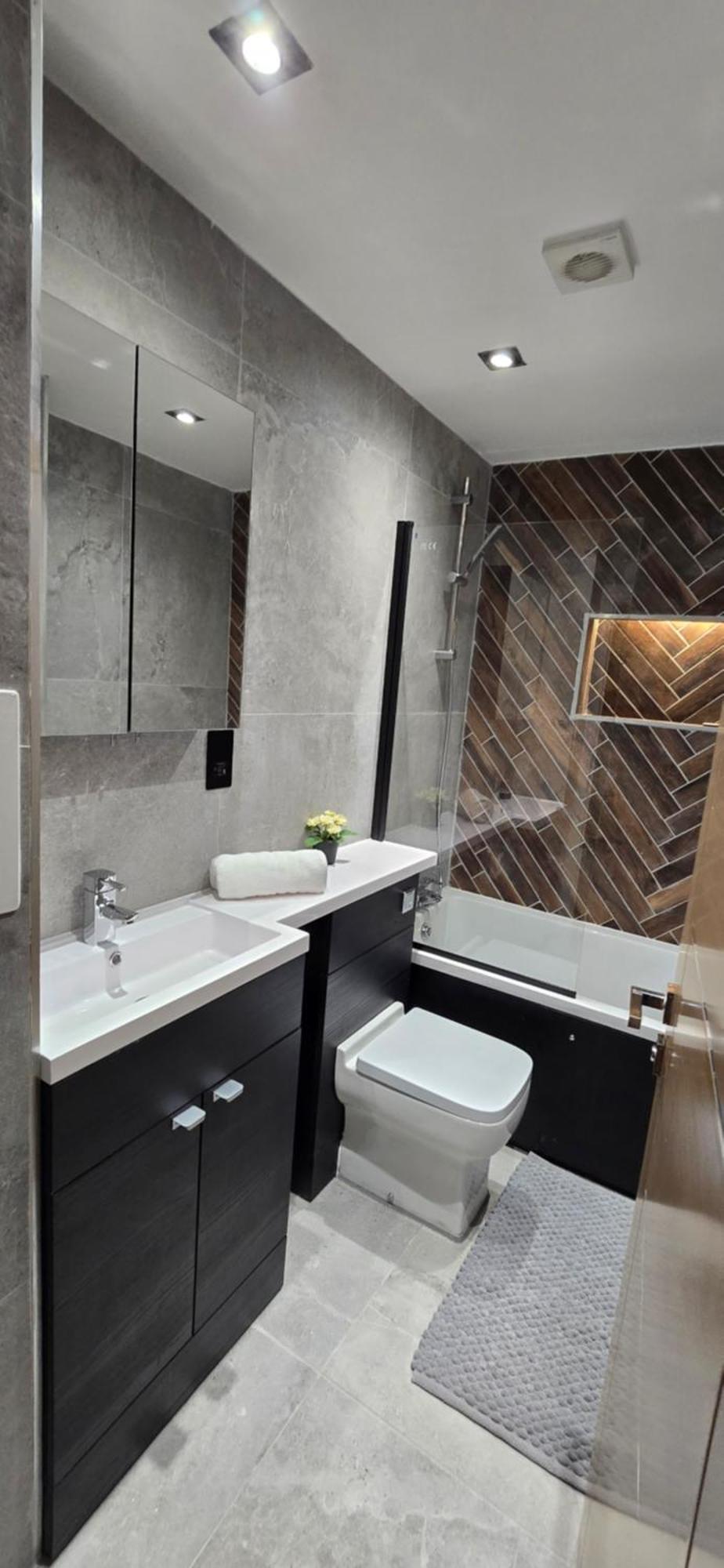 Cozy 2br, In A Gated Building * London