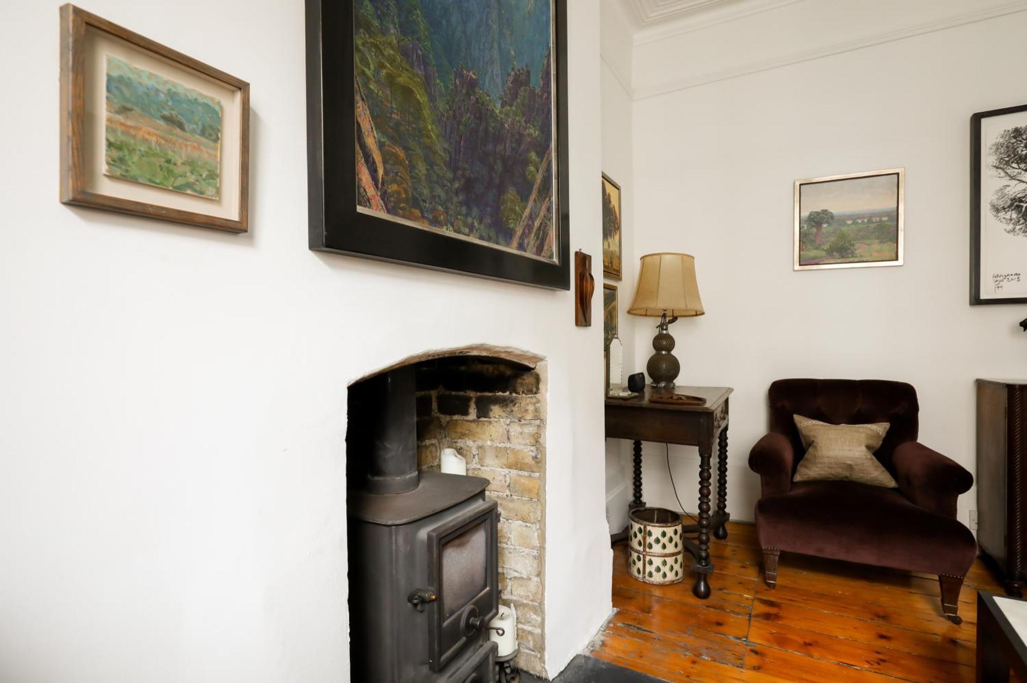 Charming West End In Peaceful Fitzrovia Apartment *