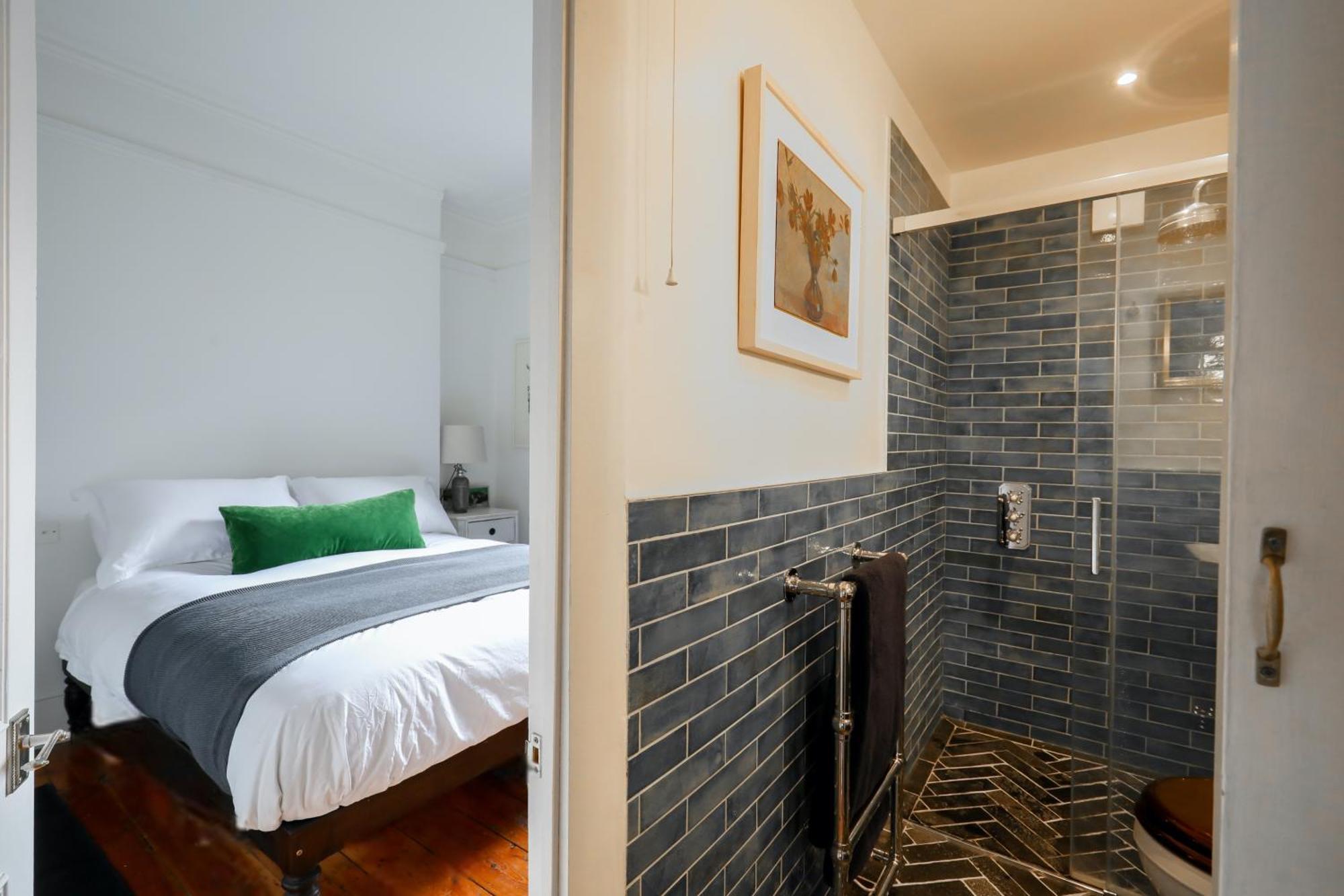 Charming West End In Peaceful Fitzrovia Apartment London