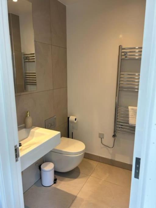 Stylish Spacious Studio, London- Zone 1 * Londra