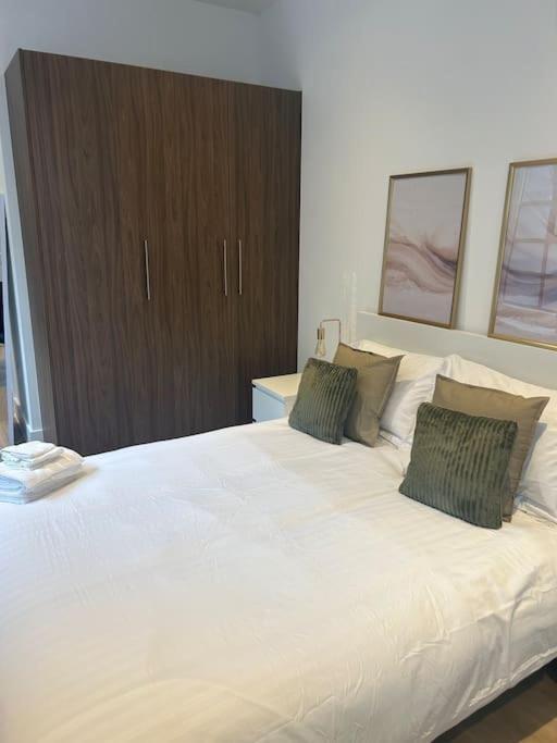 Stylish Spacious Studio, London- Zone 1 Appartamento *