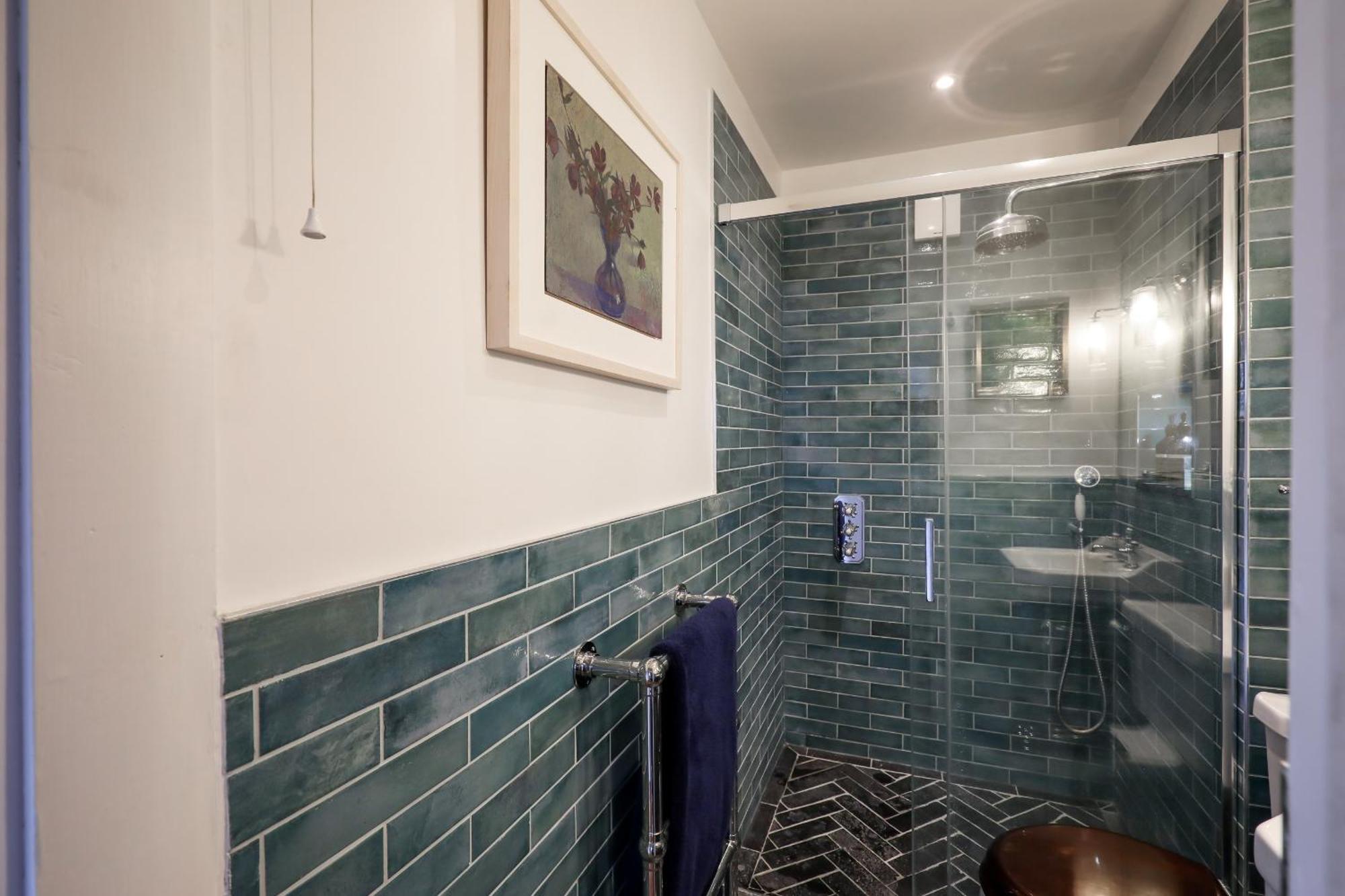 Charming West End In Peaceful Fitzrovia London