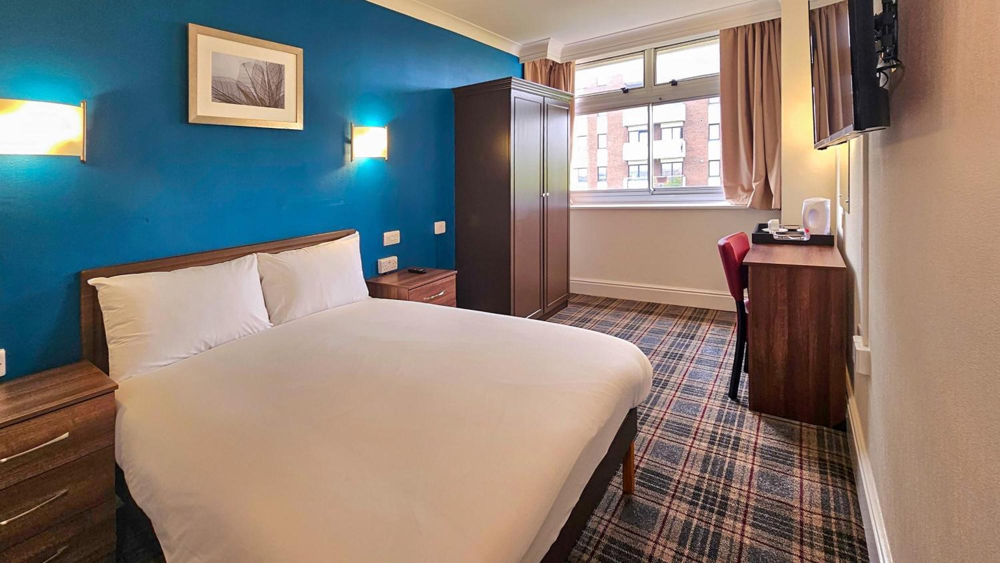 Hampstead Britannia Hotel 3*