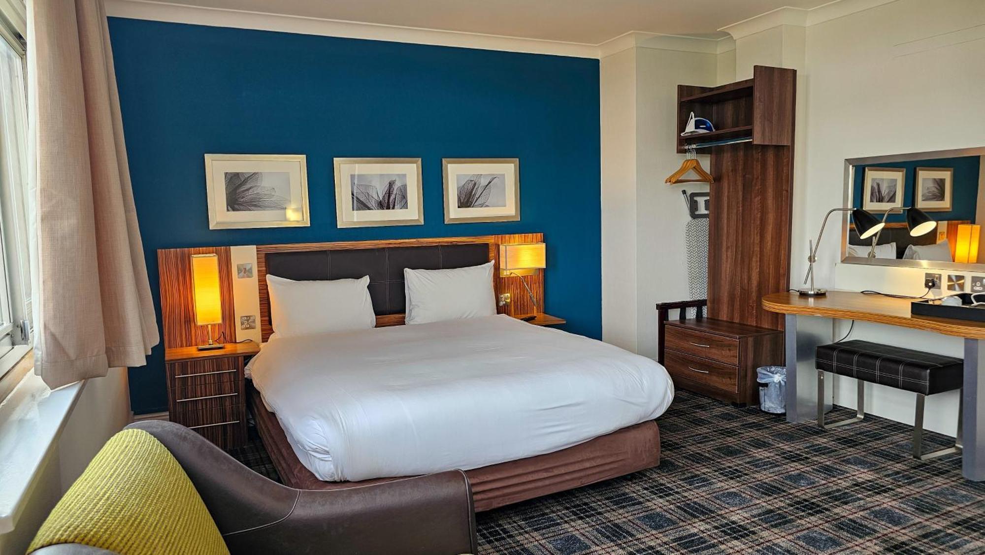 Hampstead Britannia 3*
