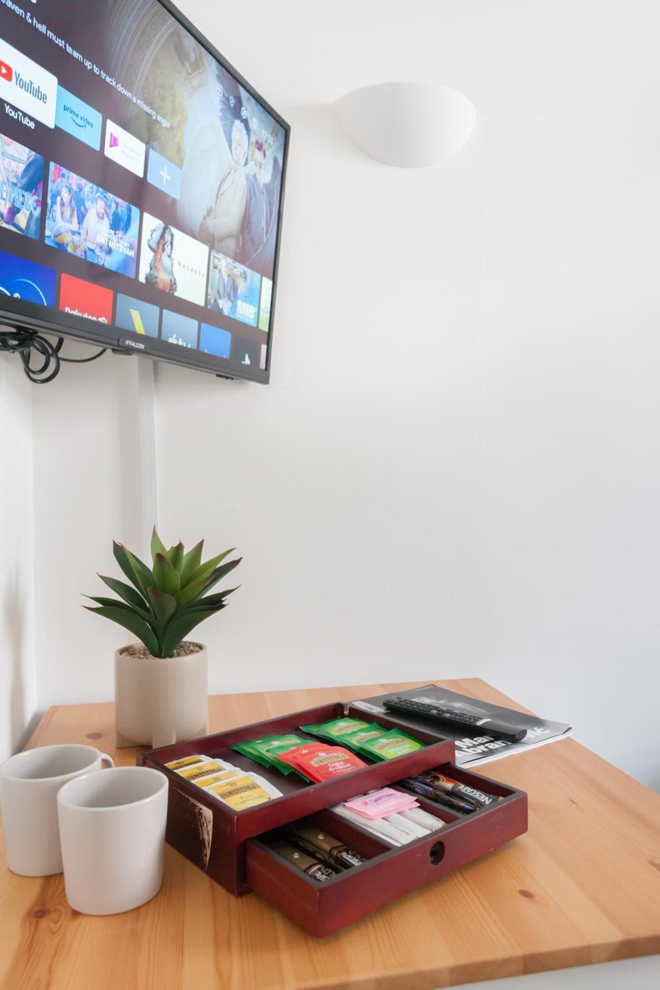 Studio9 - Next To Emirates Stadium - Budget With Shared Bathroom Guest house