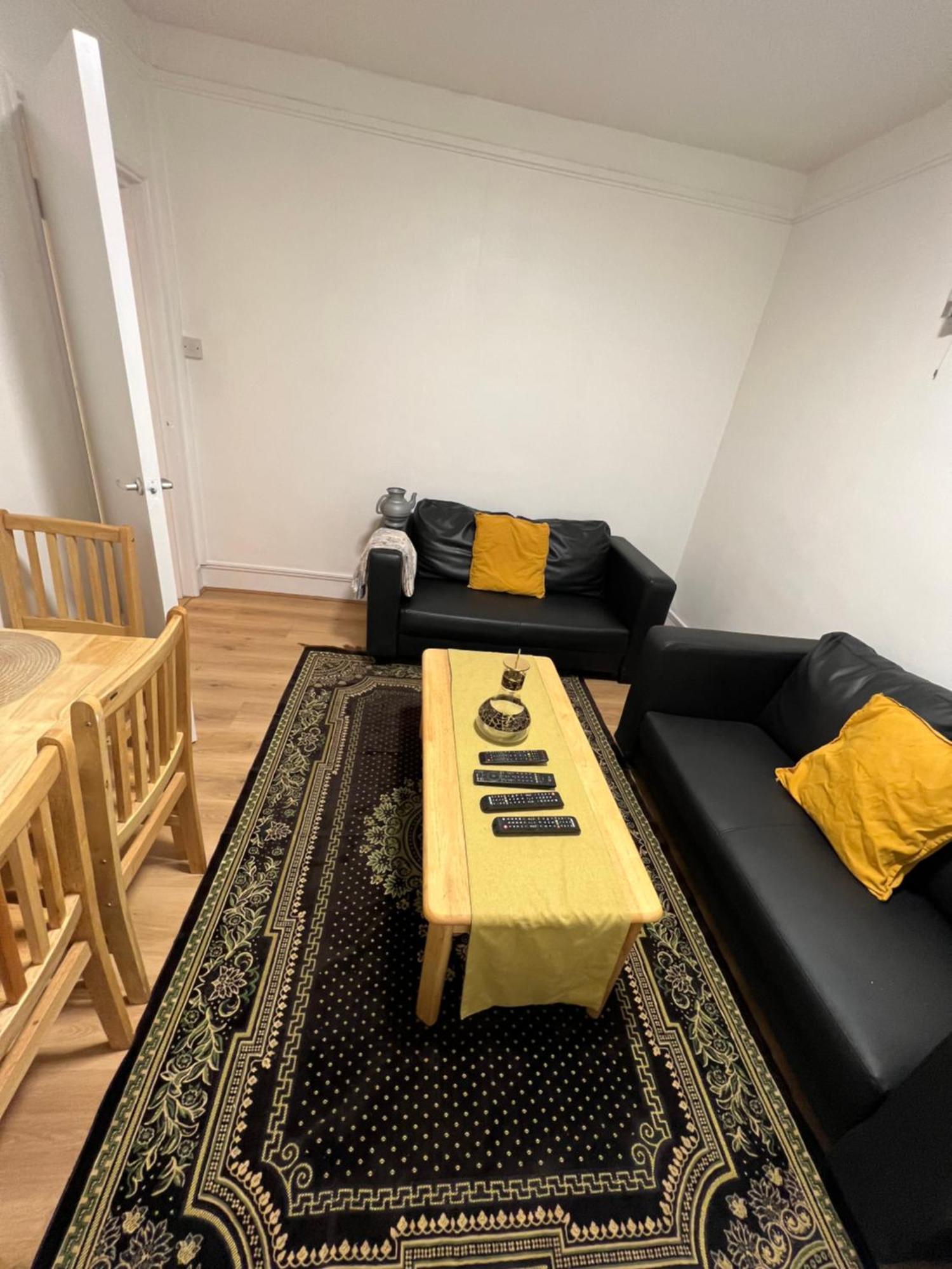Lägenhet Luxurious 1 Bed London