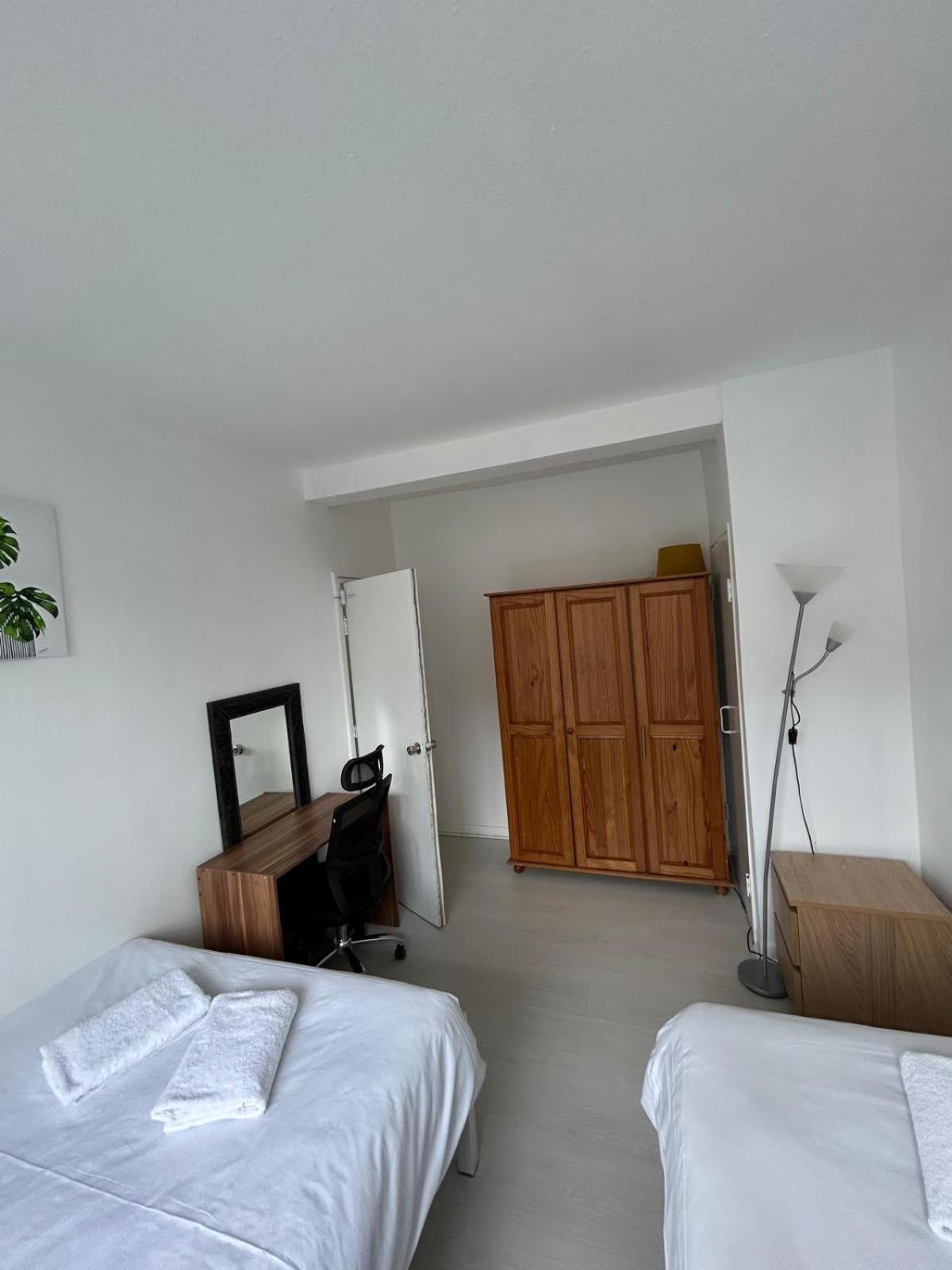 3 Bedroom Flat Kings Cross Apartment *