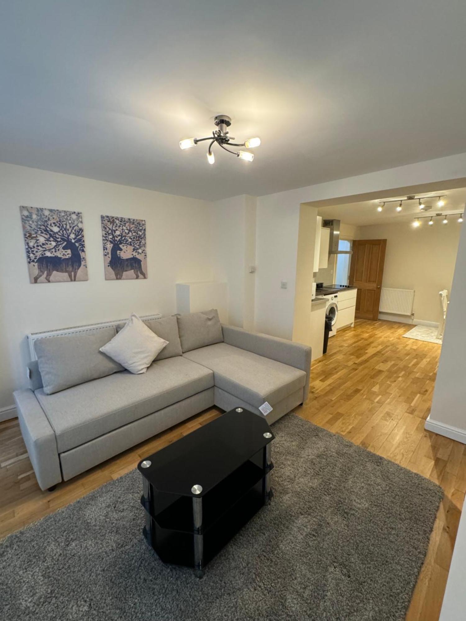 Sutherland Avenue Appartement *