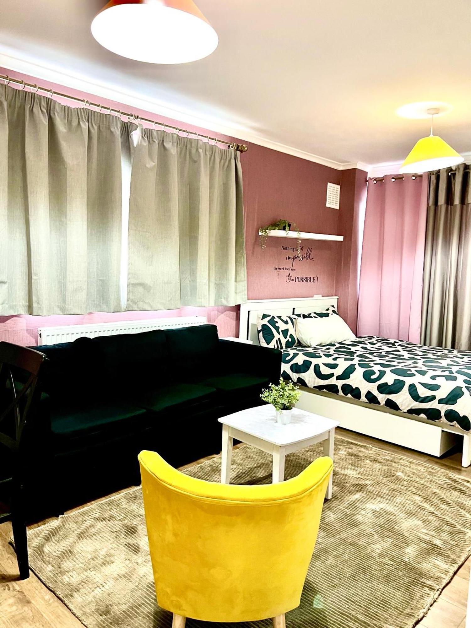 Spacious Near The Center Londen