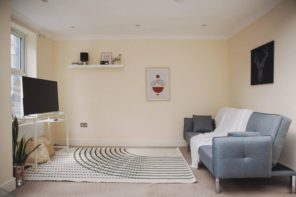3 Bed Flat With Balcony Appartamento Londra