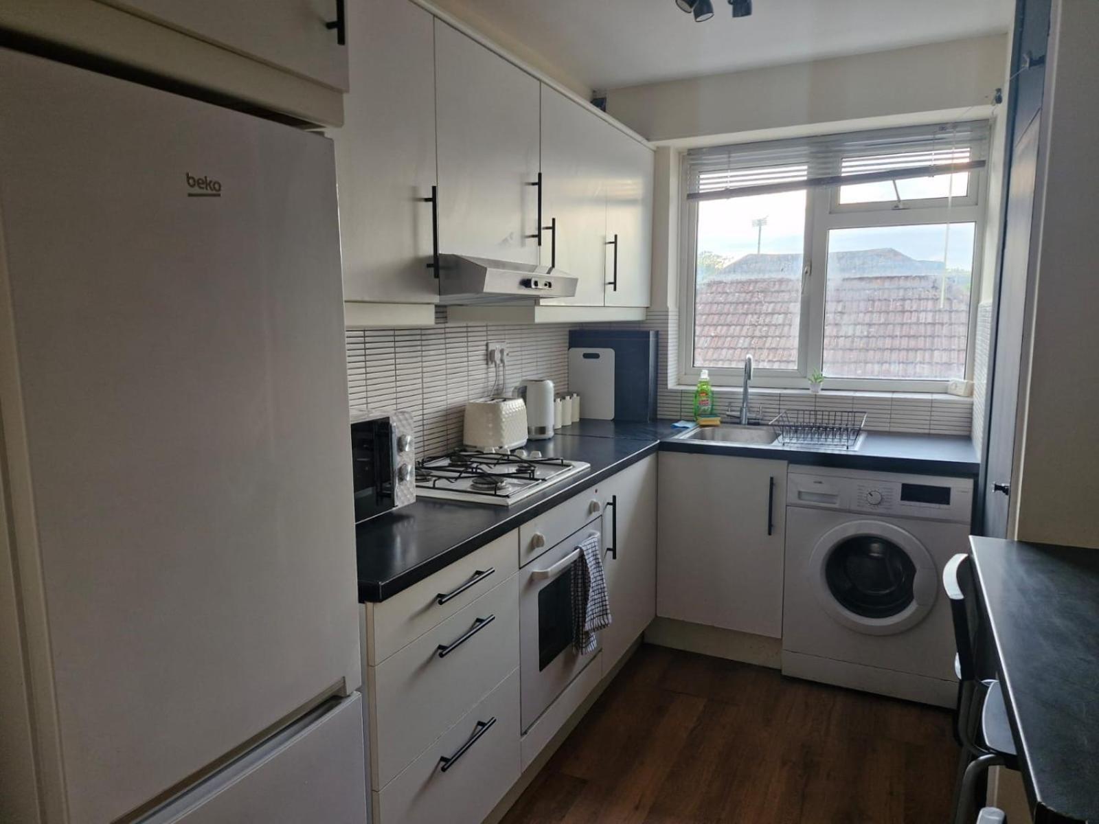 Appartamento Elegant & Spacious 2-bedroom In Wimbledon