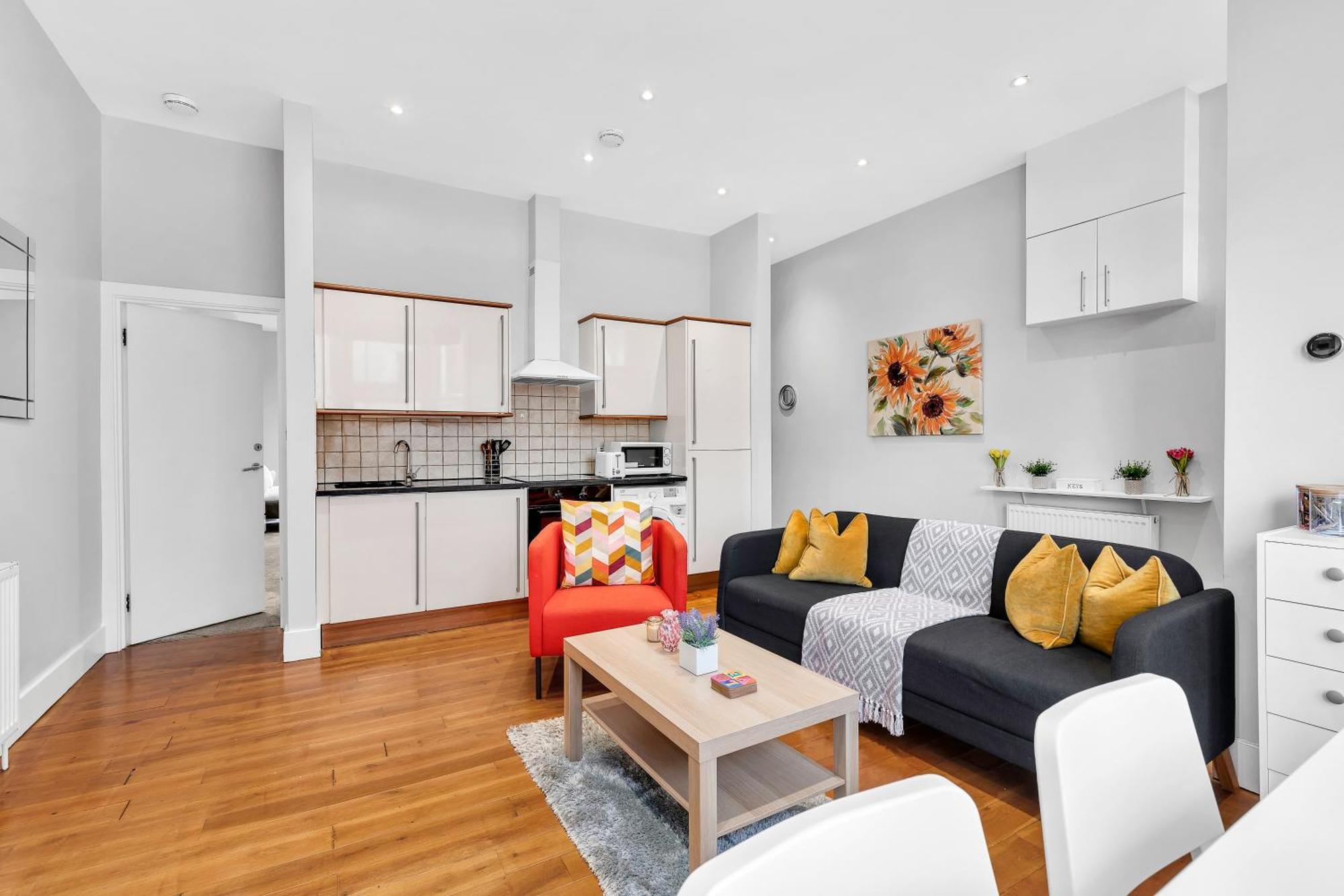Apartment Stylish & Modern St Johns Hill London