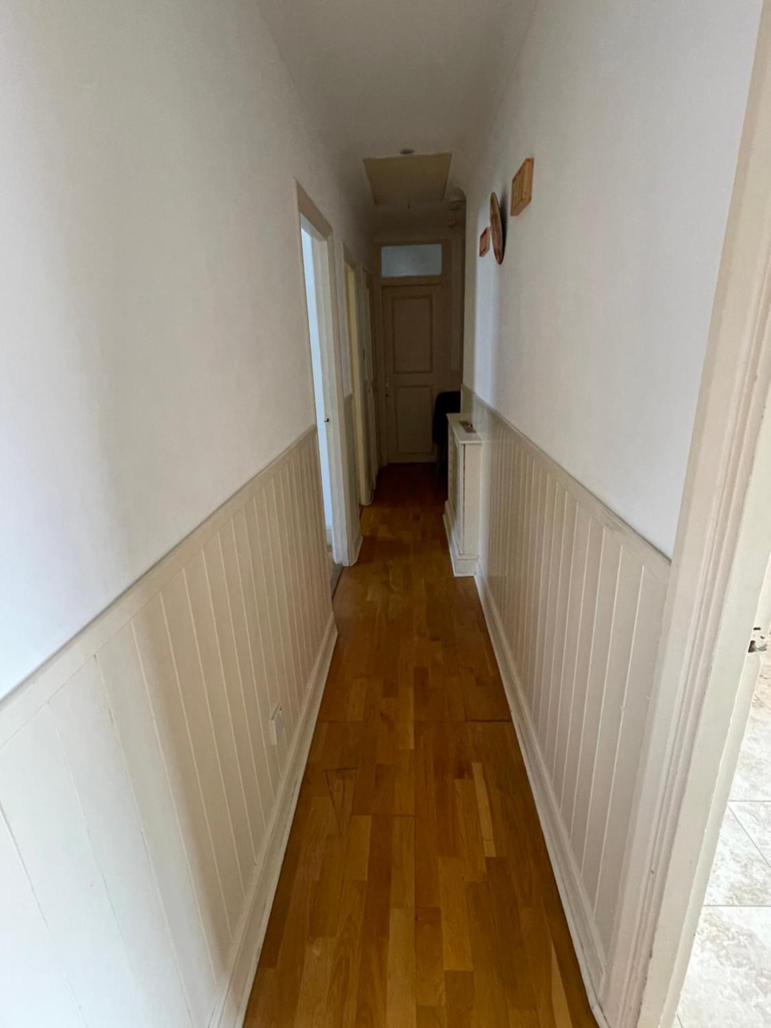 In Shared House In Kensington Londra