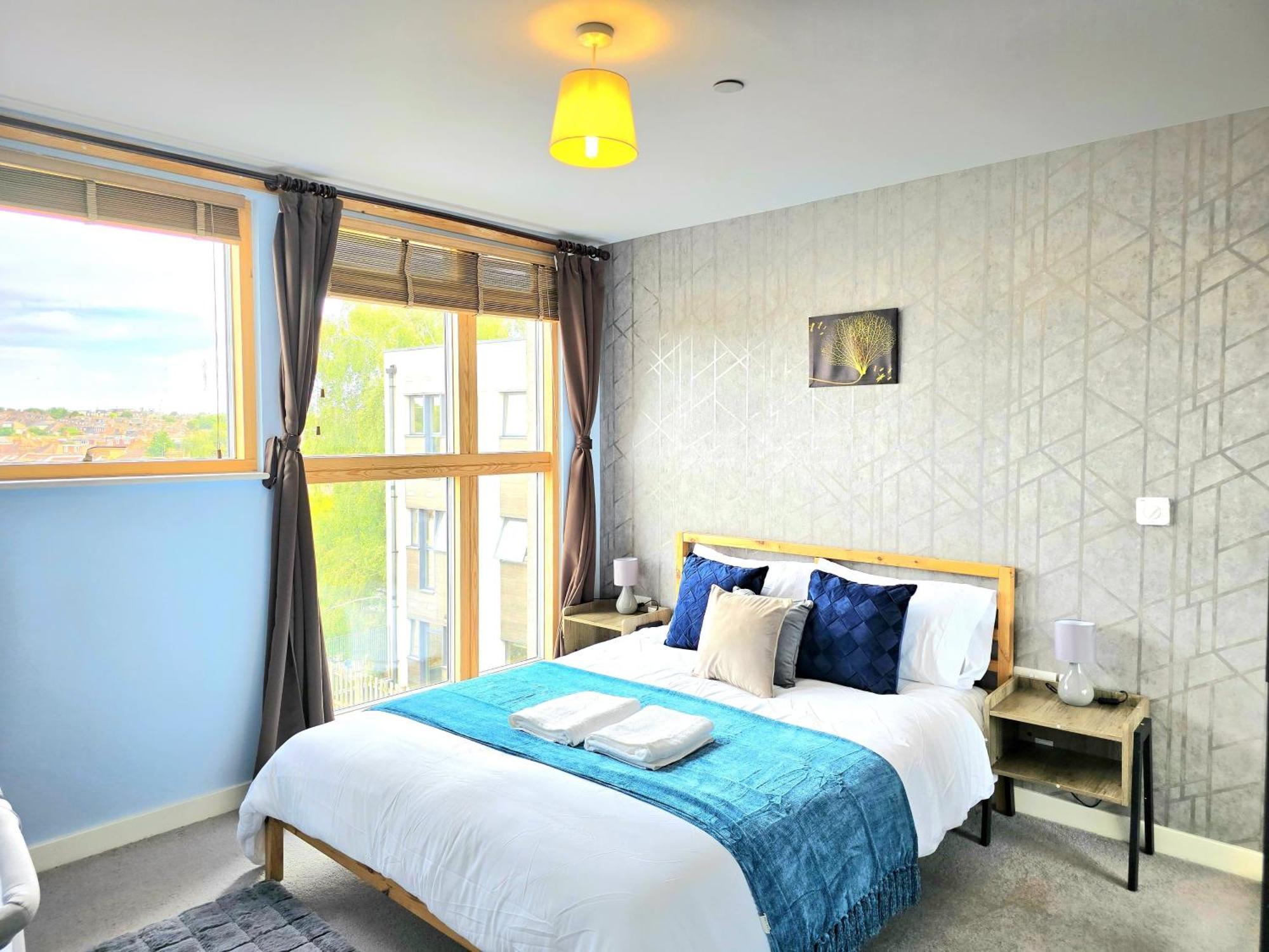Lejlighed Spectacular 3br 2bath Rooftop Sky-views With Parking London