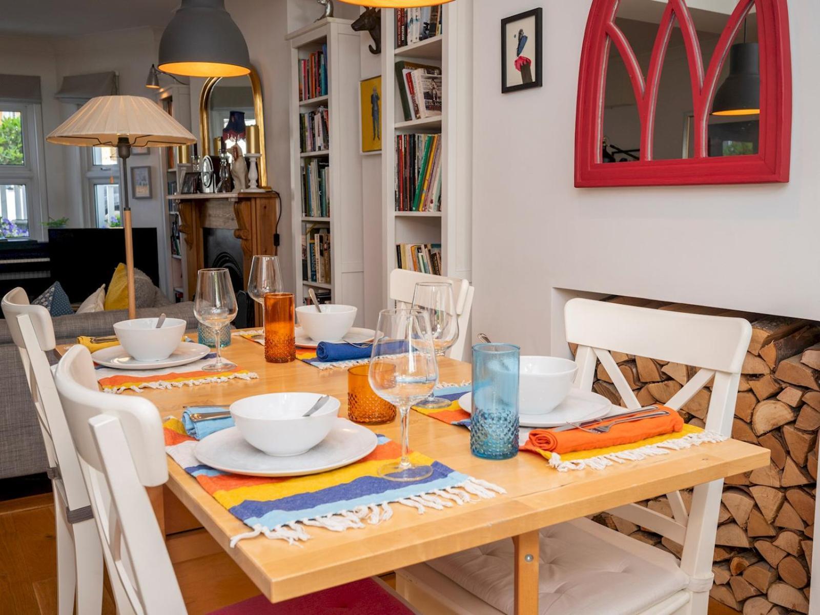 Semesterbostad Pass The Keys Stylishly Designed Townhouse - Garden Oasis London