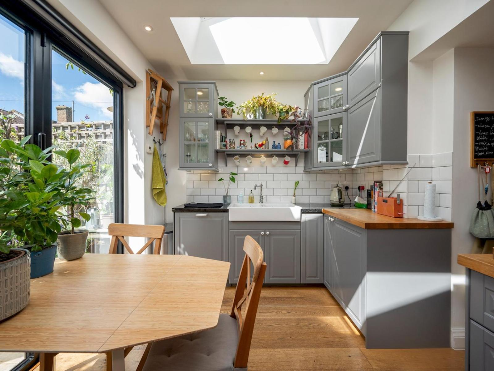 Pass The Keys Stylishly Designed Townhouse - Garden Oasis Semesterbostad London